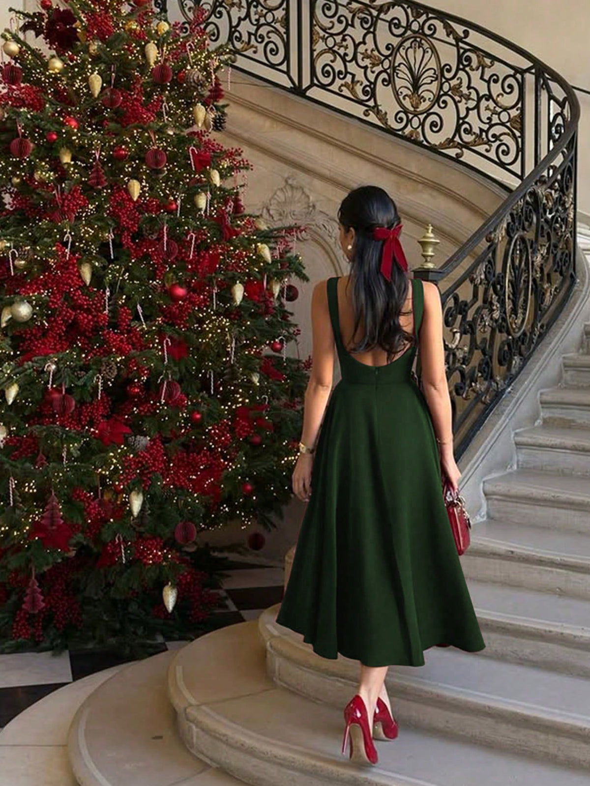 Elegant French Romantic Backless Hollow-Out Cinched Waist Sexy Charming Maxi Dress, Suitable For Christmas, Holiday Party, Date Summer