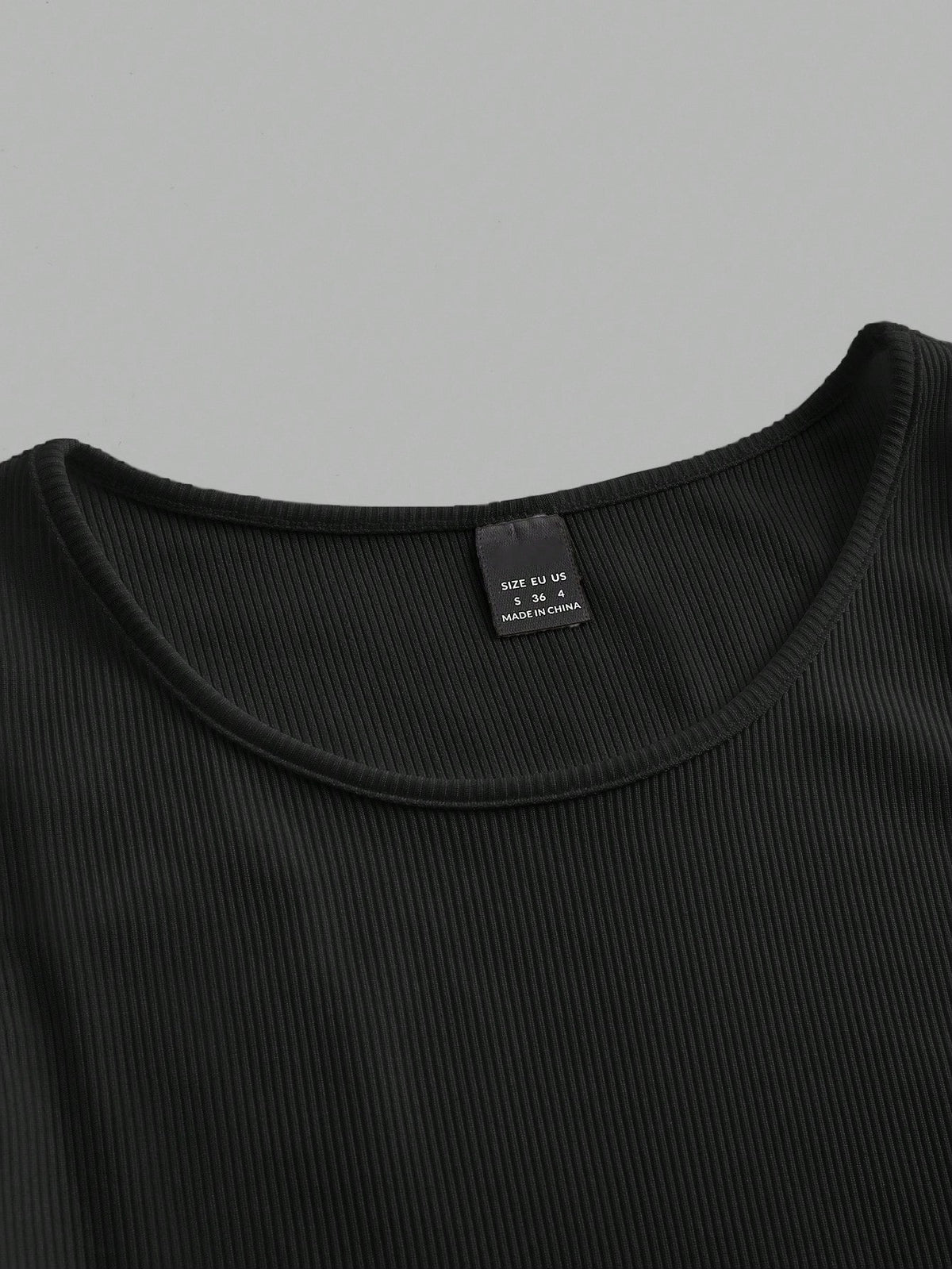EZwear 2pcs Black Cropped Sexy Tight Fit Camisole Tops For Women, Suitable For Summer