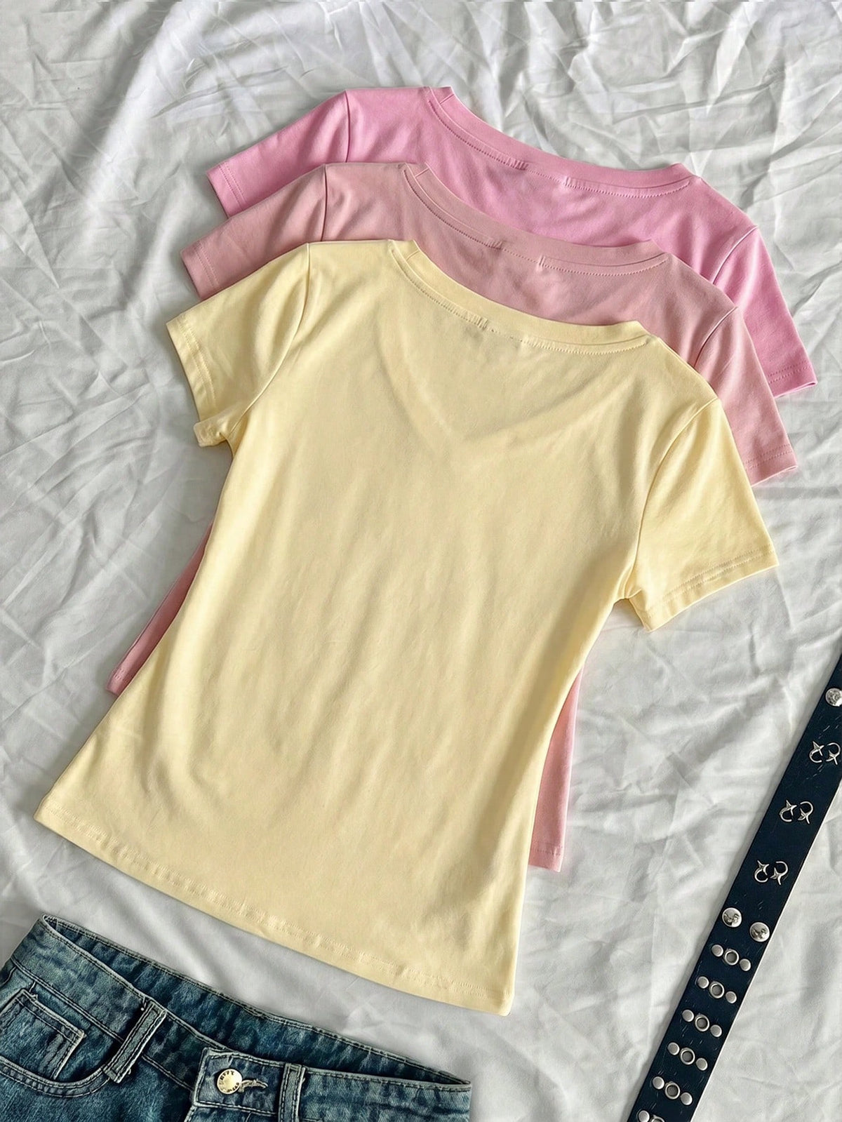 EZwear 3pcs/Set Women's Summer V-Neck Fitted T-Shirts, Punk Subculture Anime Solid Color Basic V-Neck Short Sleeve Slim Fit T-Shirts