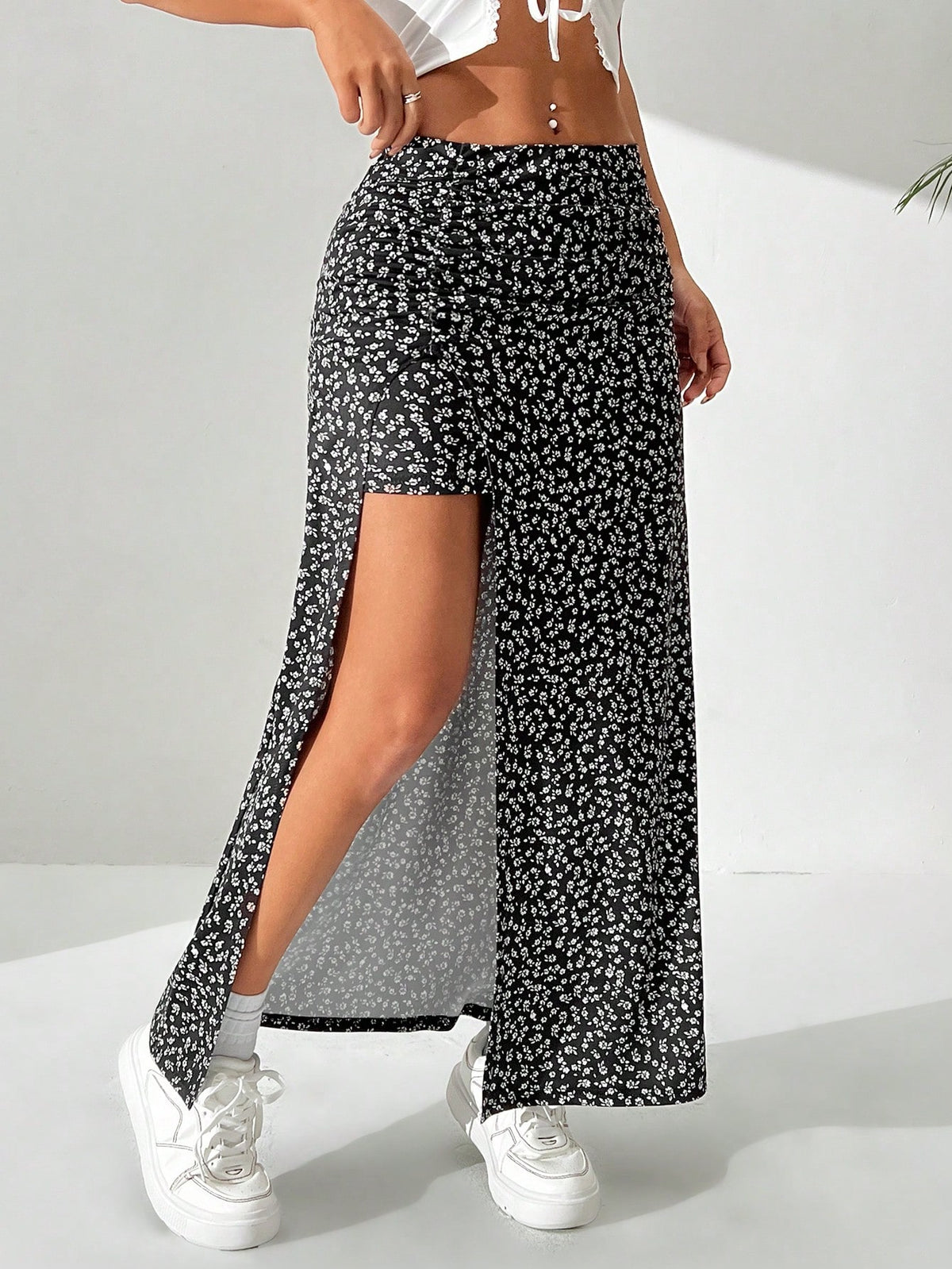 EZwear Ditsy Floral Long Split Hem Skirt