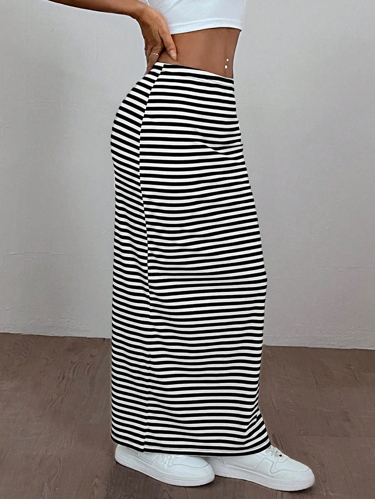 EZwear Women'S Striped Knit Tight-Fit Knee-Length Skirt