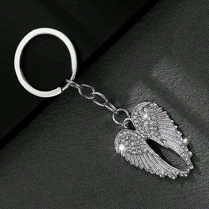Fashionable Angel Wings Keychain- Shiny Angel Wings Keyring, Enamel Angel Wings Pendant Keychain, Rivet Design, Durable Metal Wings Accessory, Suitable For Men And Women, Couple's Daily Gift, Cute Wi