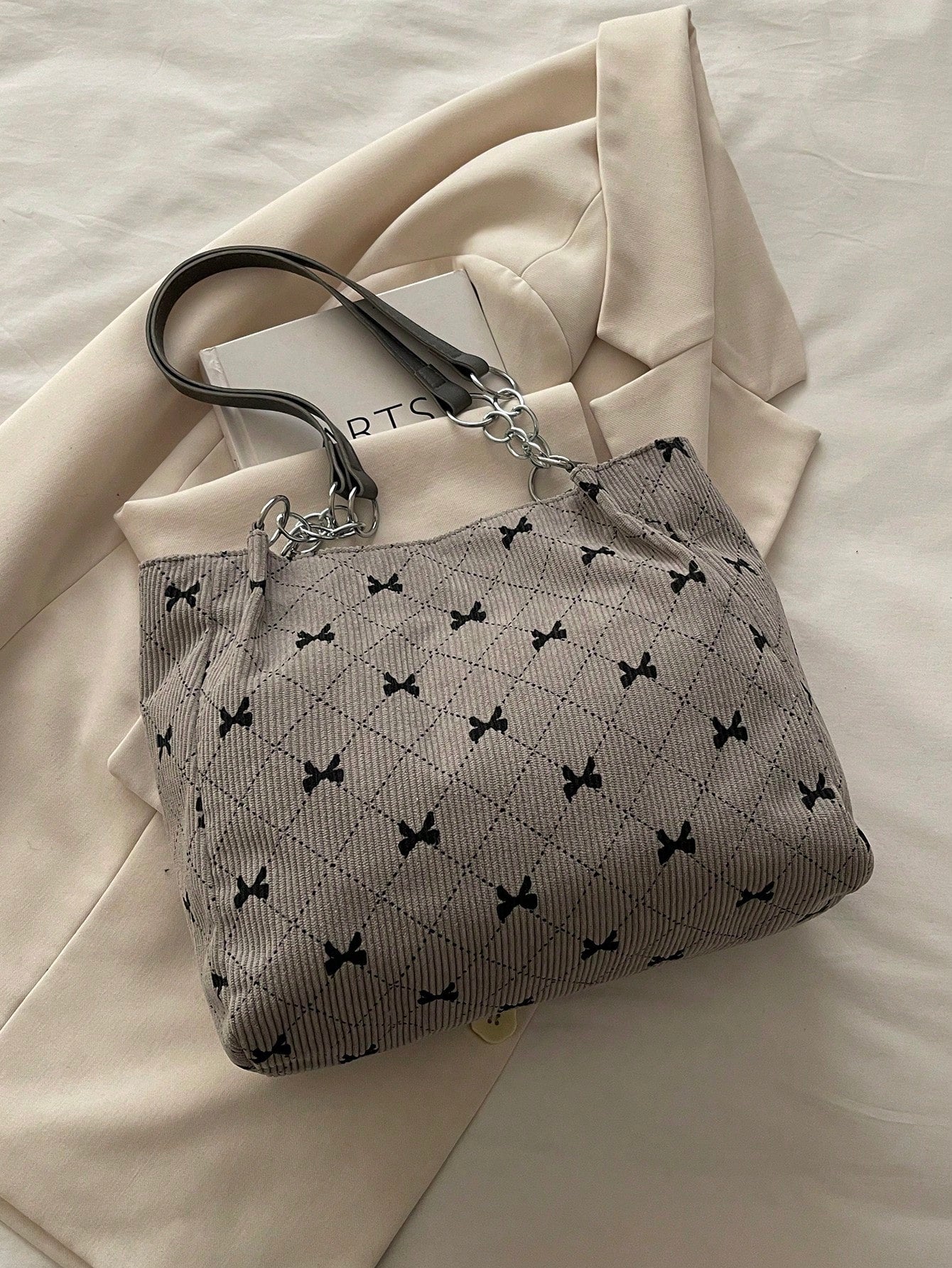 Fashionable Large Capacity Solid Color Plush Shoulder Tote Bag Suitable For School, Travel, Shopping, Dating