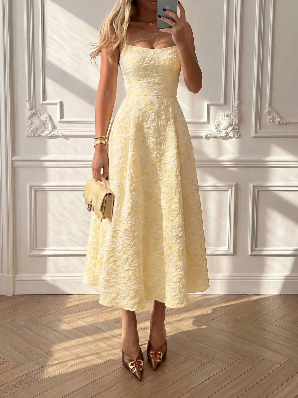 Floreya Summer Elegant Solid Color French Style High-End Elegant Light Dress Waist-Cinched Slim Fit Spaghetti Strap Midi Dress Apricot Dress Party