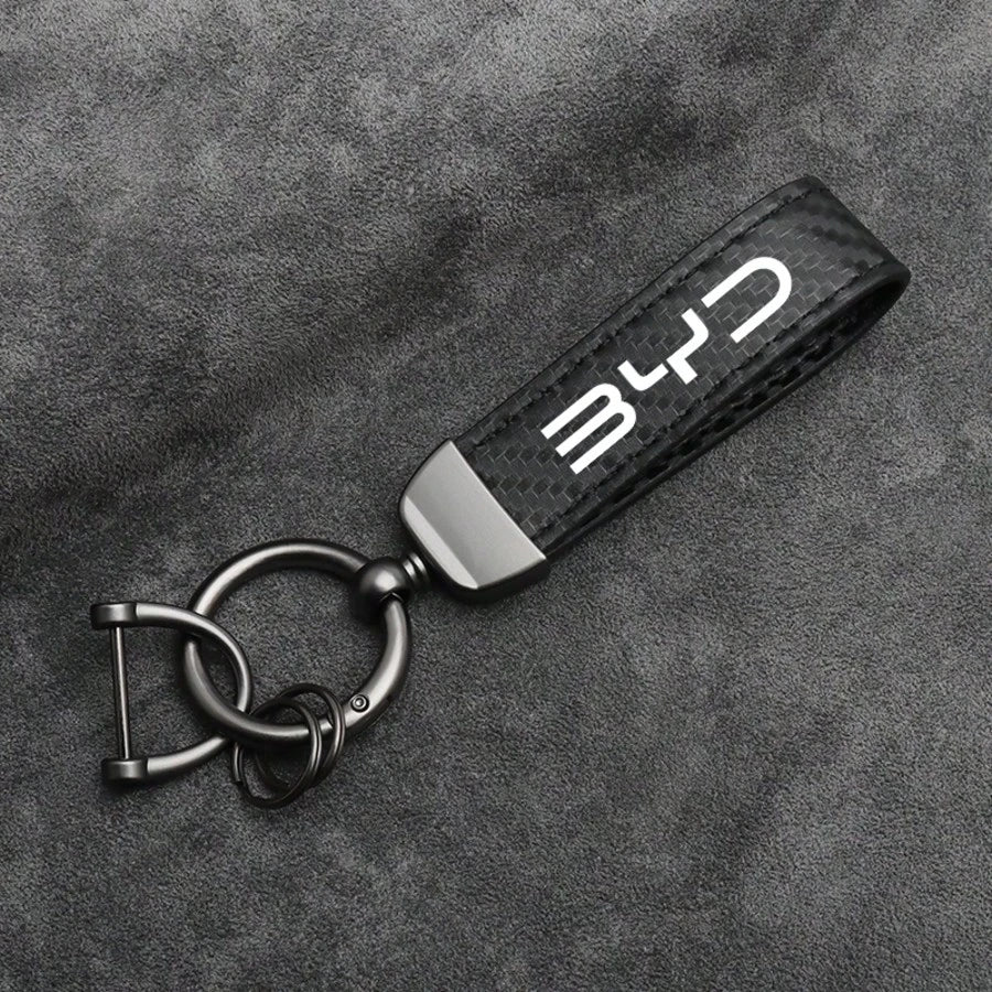 For BYD M6 G3 G5 T3 13 F3 F0 S6 S7 E5 E6 L3 Carbon Fiber Leather Car Key Fob Decoration And Car Keychain With Horseshoe Clasp