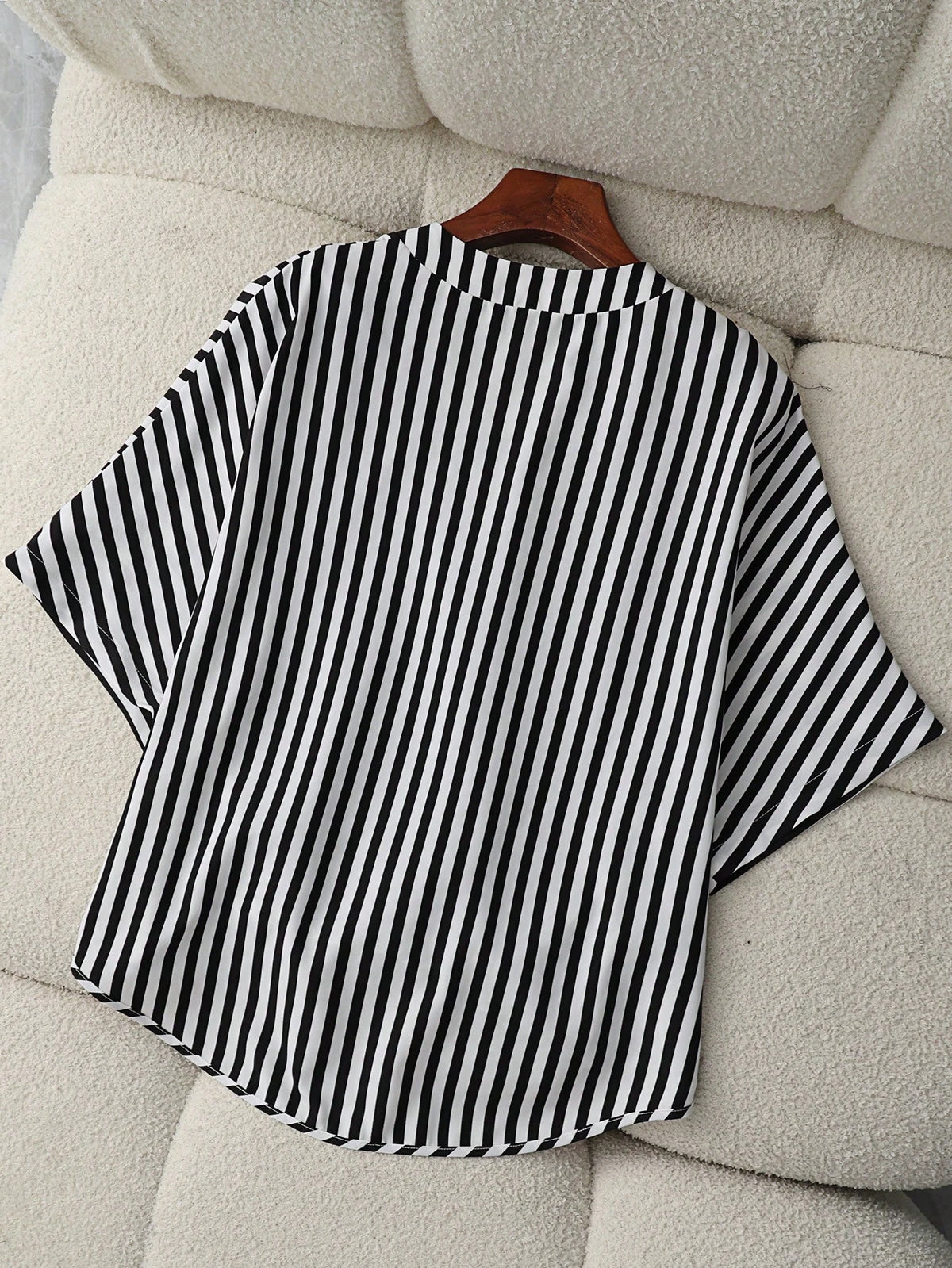 Franclia Casual Summer Women's Black And White Checkered V-Neck Raglan Short Sleeve Fake Two-Piece Striped Blouse,Office Elegant Knitted Vest Woven Top Shirts