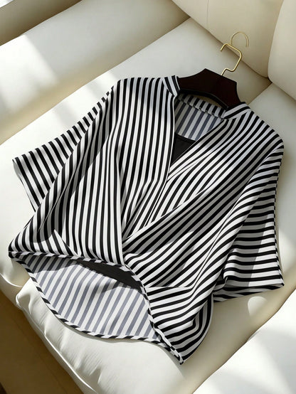 Franclia Casual Summer Women's Black And White Checkered V-Neck Raglan Short Sleeve Fake Two-Piece Striped Blouse,Office Elegant Knitted Vest Woven Top Shirts