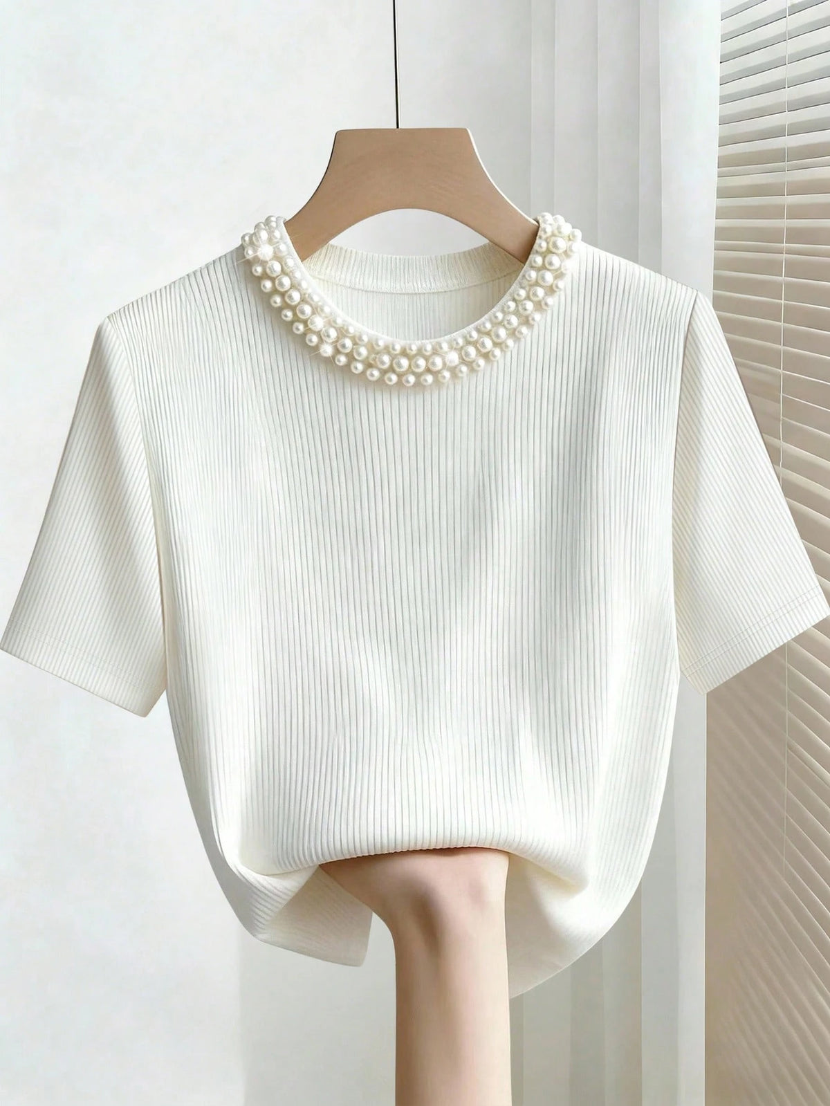 Franclia Elegant Fitted Round Neck Beaded Ribbed Short Sleeve Plus Size T-Shirt For Women