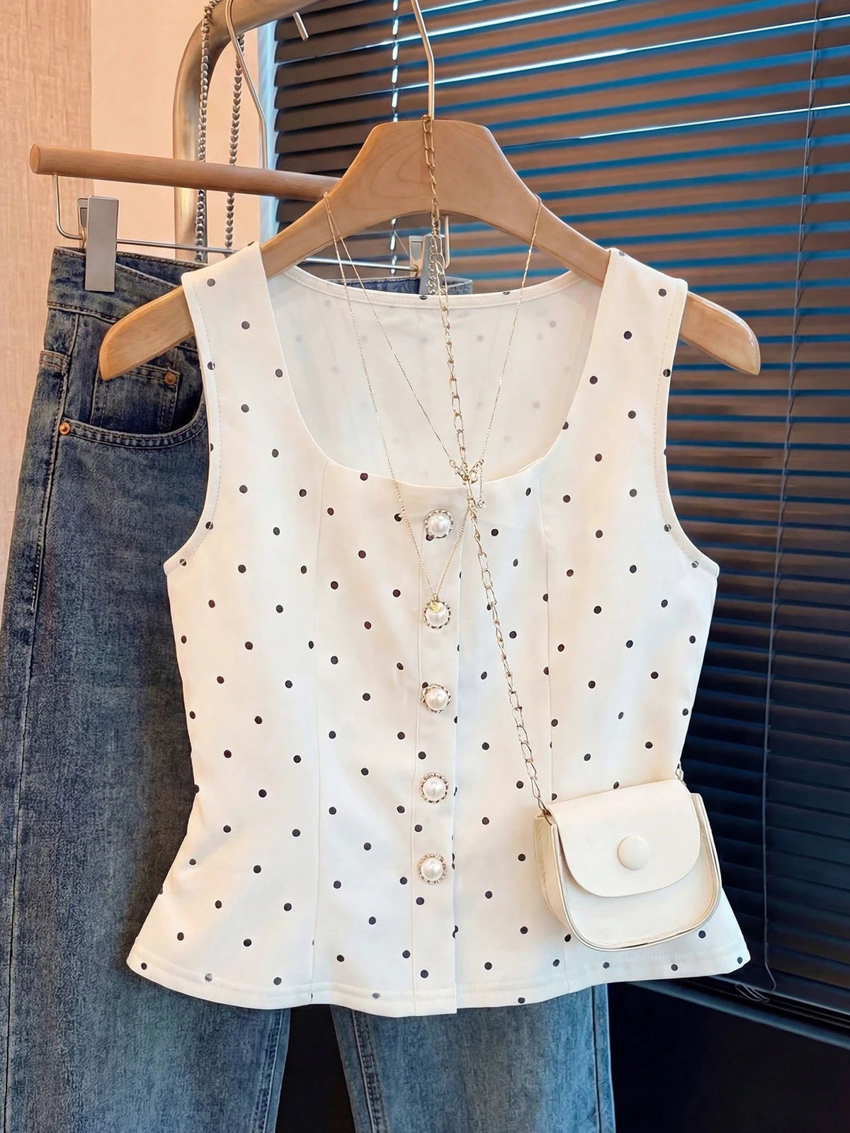 Franclia White And Black Polka Dot,Summer,Elegant,Tea Party Vintage Pearl Decor Women Tank Top Blouses Work Outfits Casual Cute Latest New Arrivals