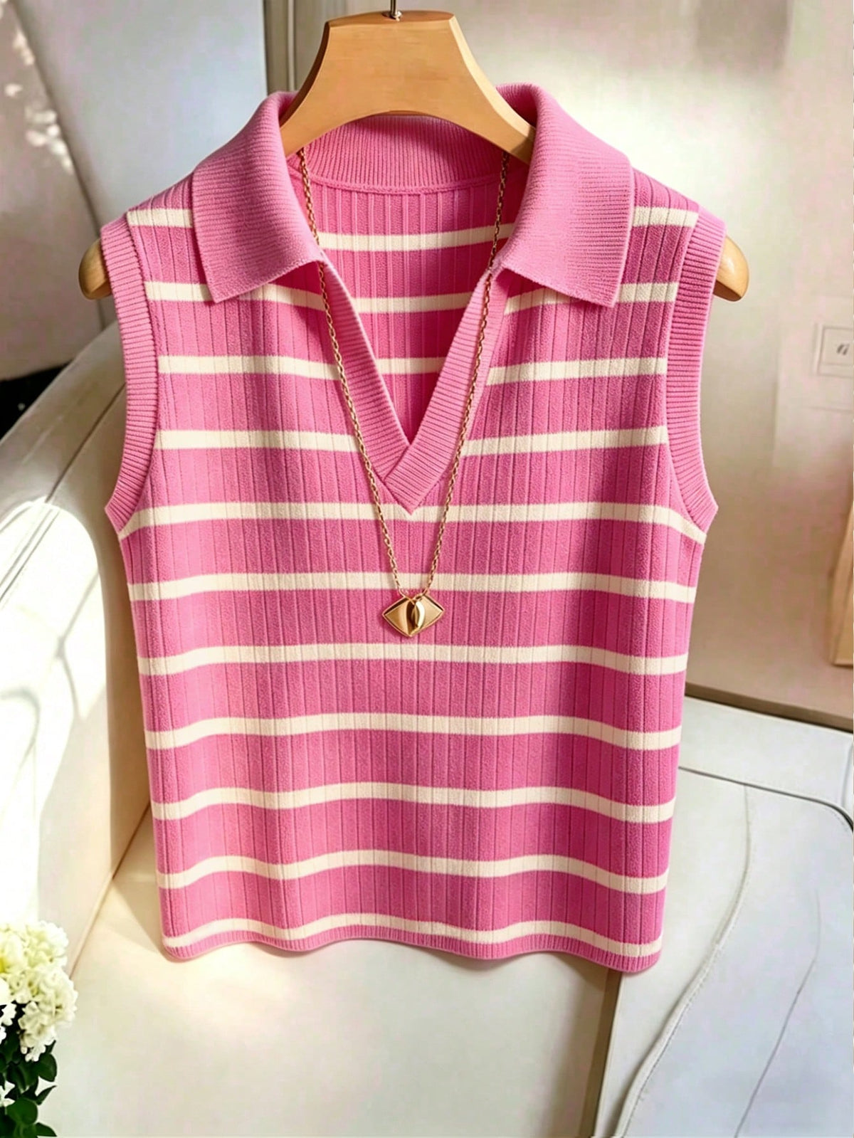 Franclia Women's Casual Elegant Intellectual Lapel Striped Knit Vest