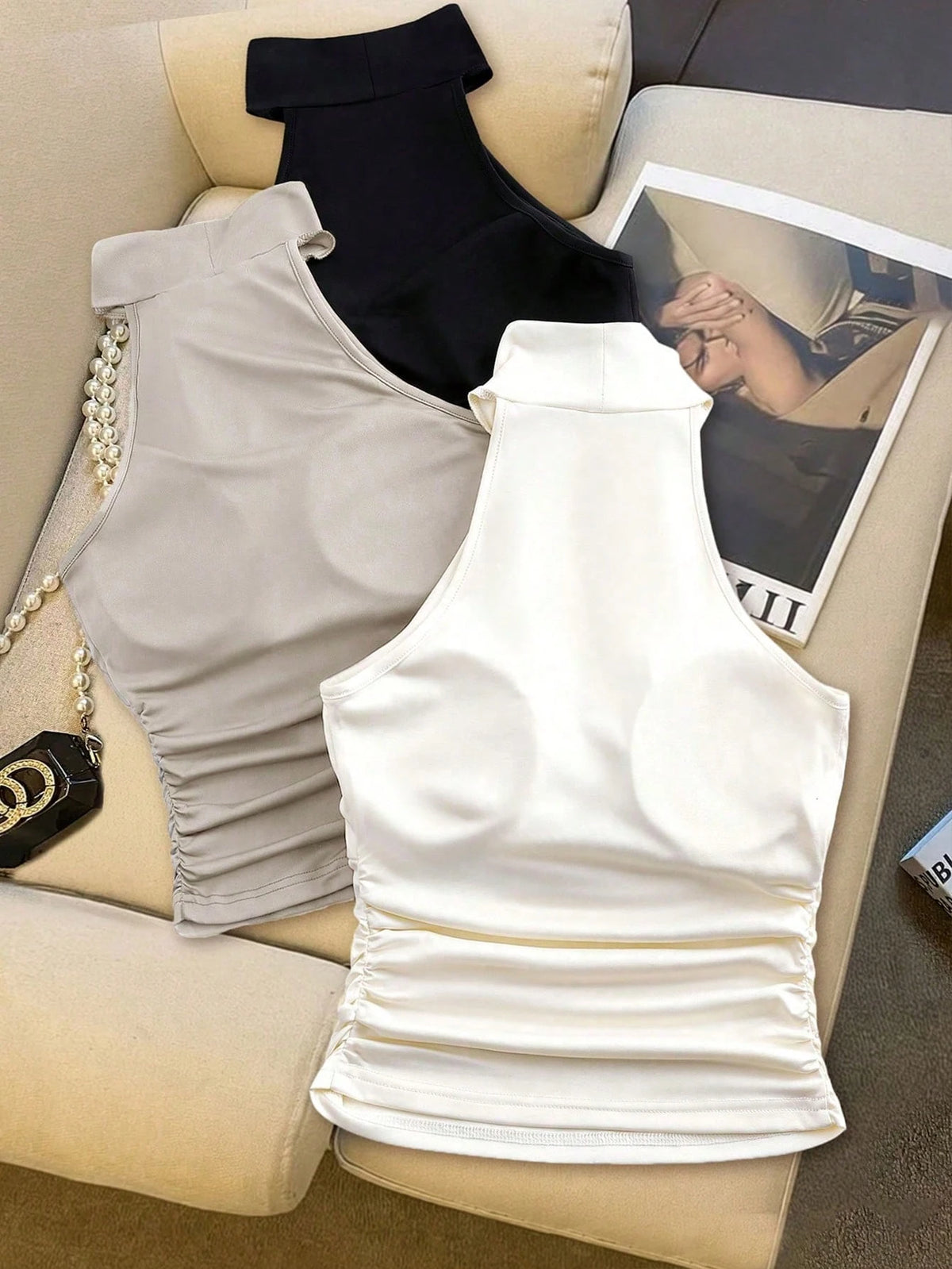 Franclia Women's Fashionable & Elegant Sleeveless Camisole With Built-In Bra Cups, Versatile Halter Neck Tank Top, Summer
