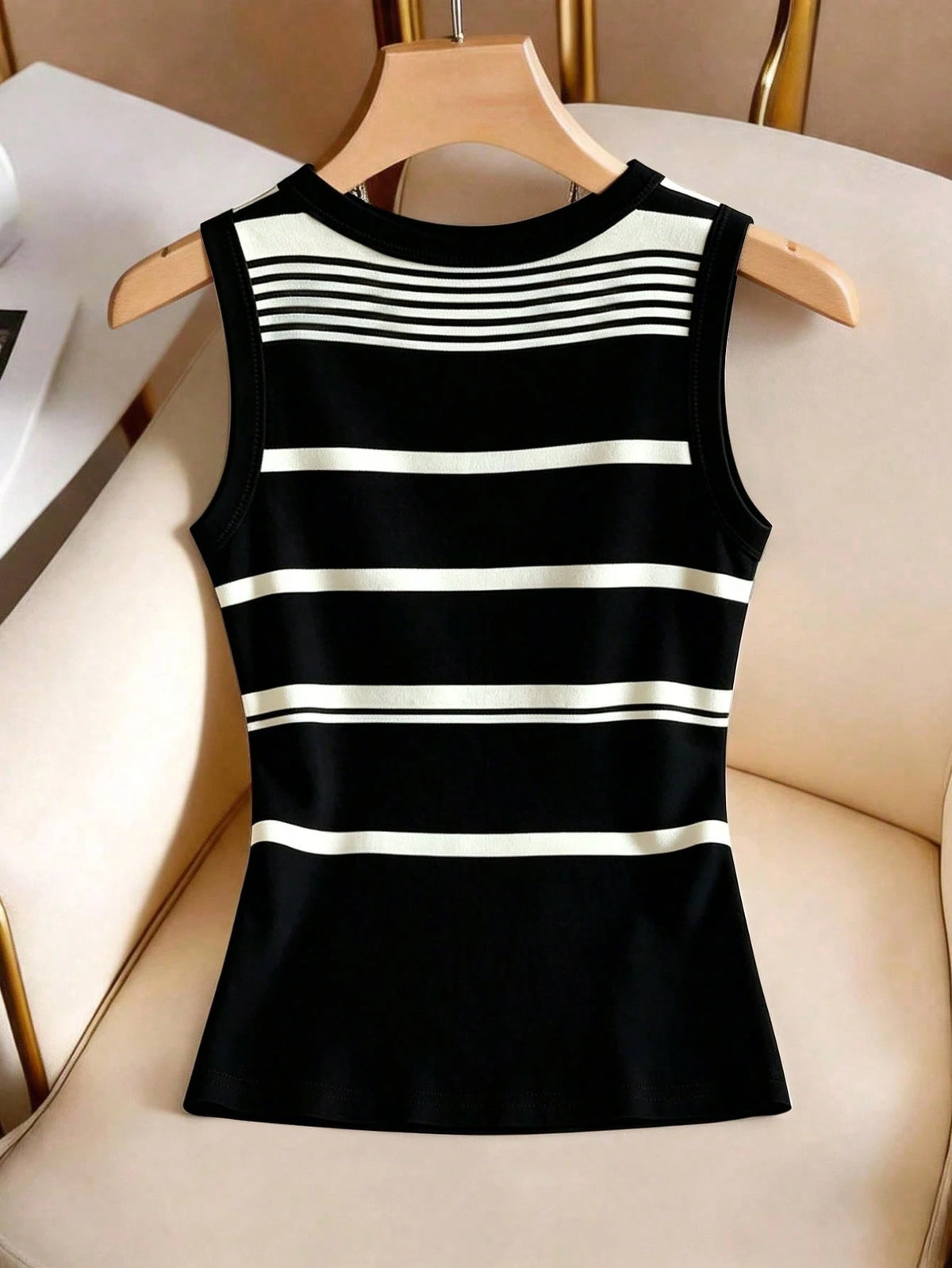 Franclia Women's Summer Casual Vacation & Commute Contrast Stripe Print Fitted Comfortable Tank Top
