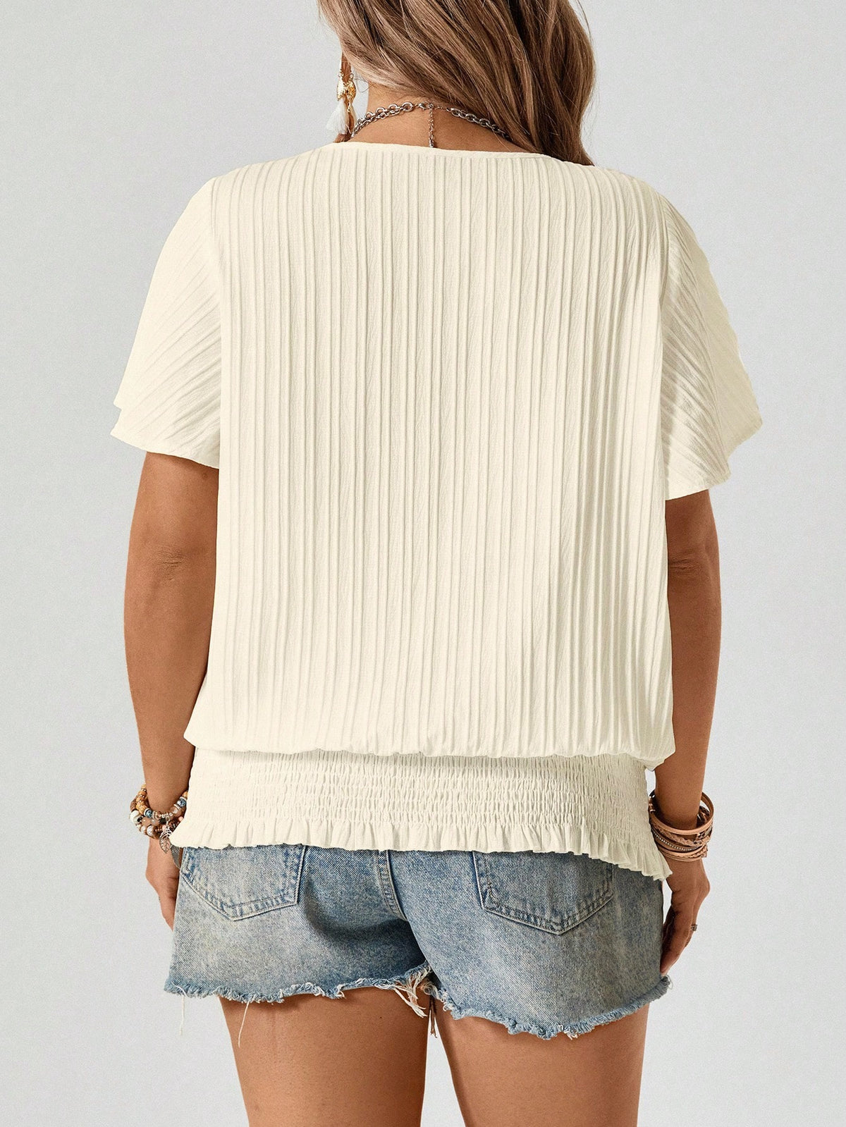 Freevana White Summer Boho Vacation Plus Size Blouse,Women's Short Sleeve Round Neck Pullover Top With Ruffled Hem Elastic Waist,Casual Elegant Latest Tops