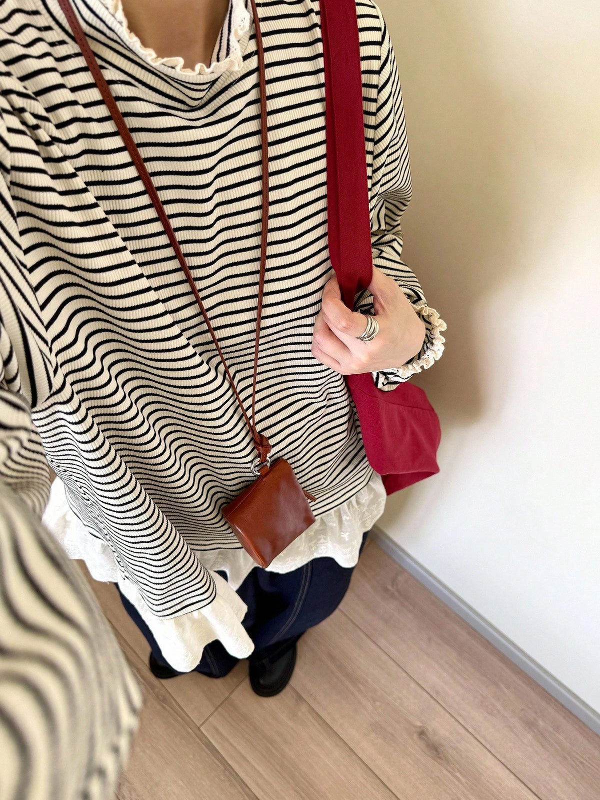 FRIFUL Women's Round Neck All-Over Thin Stripe Loose Petal Sleeve Lace Patchwork Mori Style Long Sleeve T-Shirt