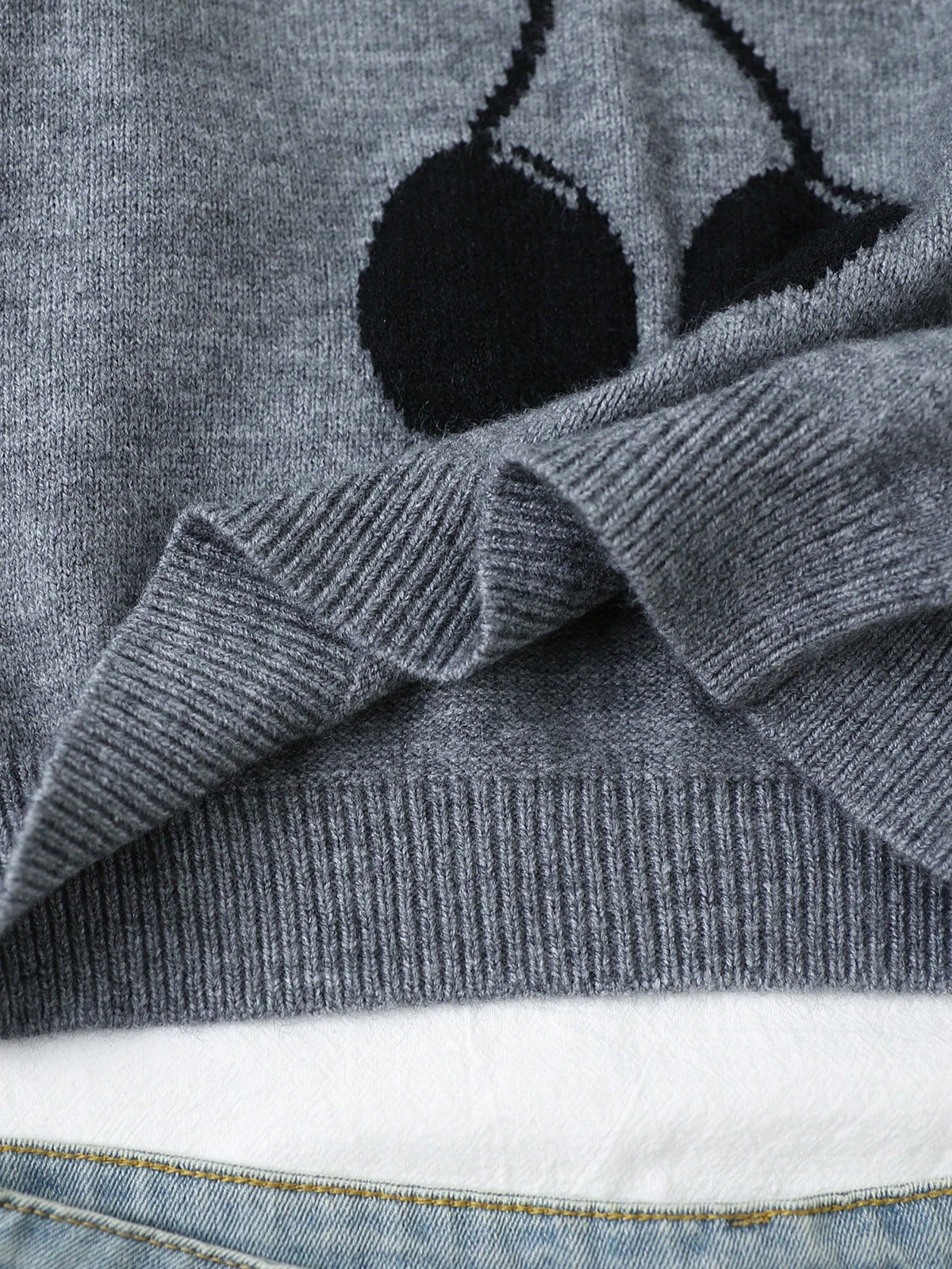 Girls' Autumn/Winter Fashion Minimalist Casual Cherry Pattern Jacquard Round Neck Grey Drop Shoulder Long Sleeve Knit Sweater