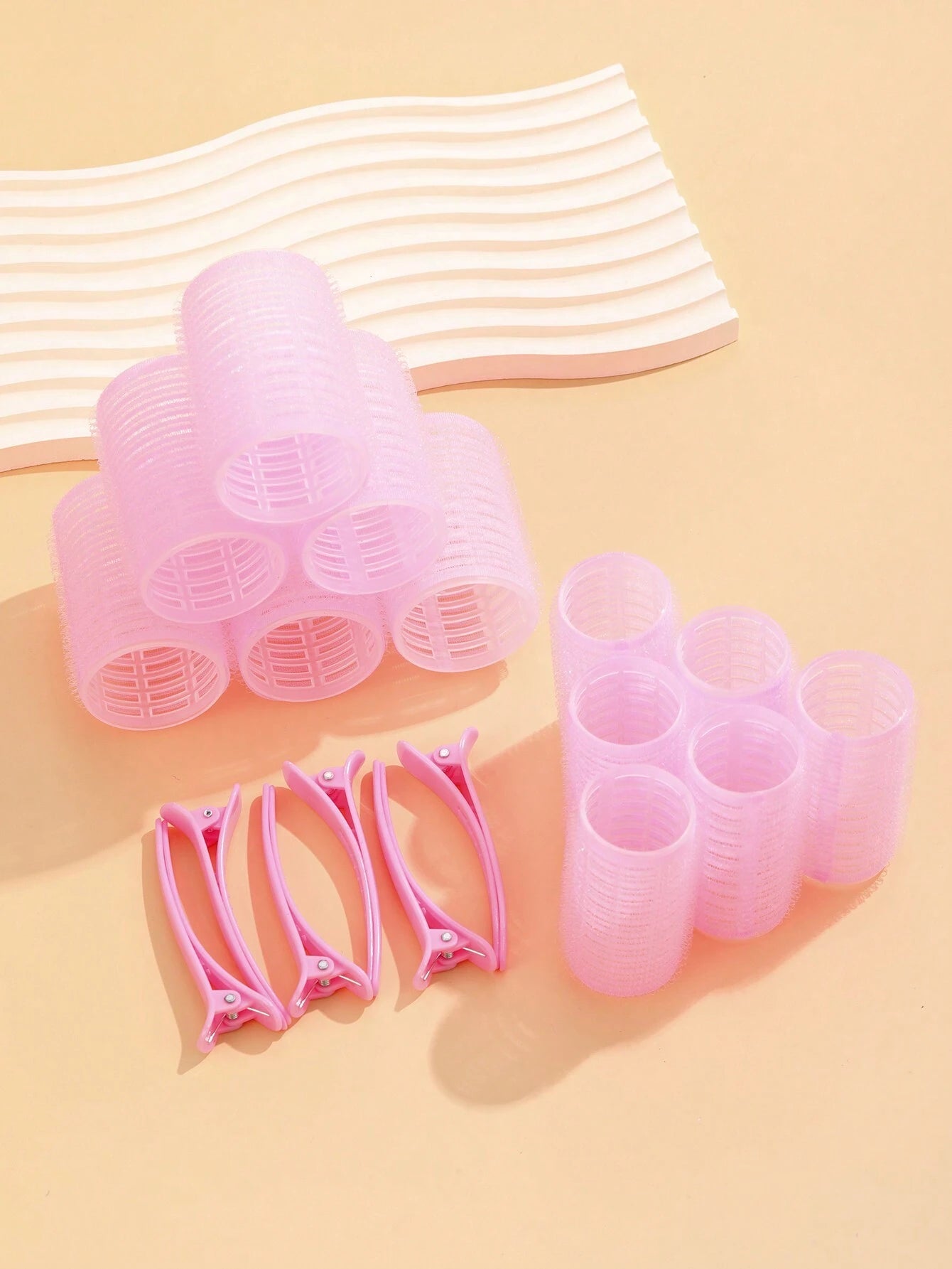 Hair Curlers With Clips, Self-Gripping Curling Tool, Suitable For Long/Medium/Short Hair And Bangs, DIY Curling Tool (Includes 12 Large Curlers + 6 Clips)