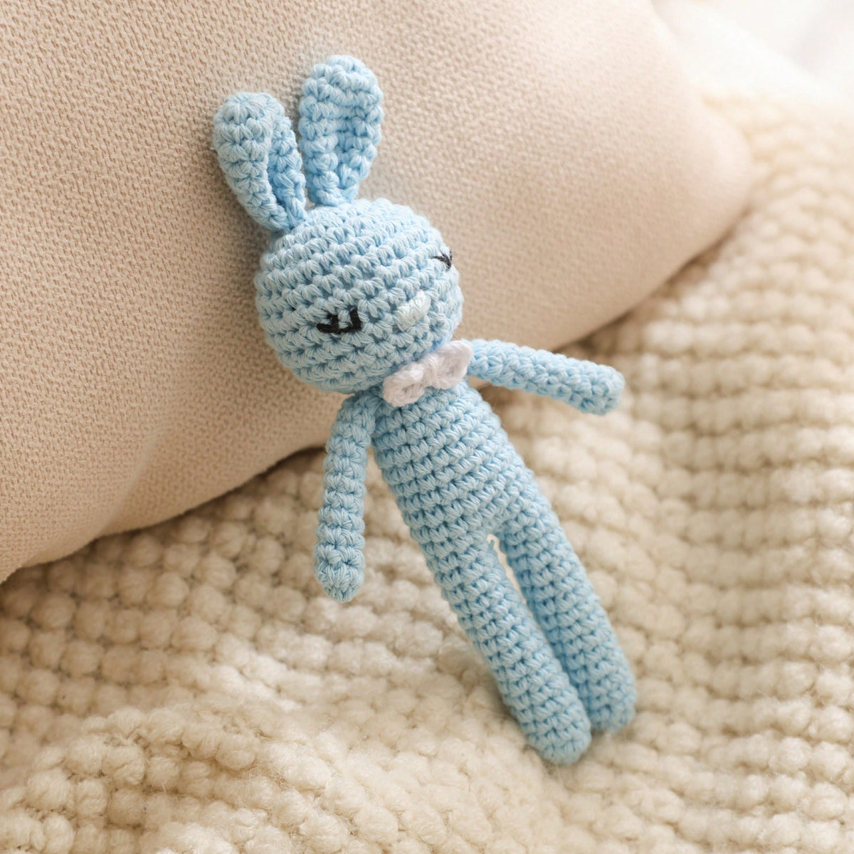 Handmade Crochet Baby Rattle, Animal Shaped Rattle, Parent-Child Interactive Toy, Built-In Bell, Cute 3D Design, Rich Details, Attracts Baby's Attention, Exercises Baby's Hearing, Suitable As A Gift F