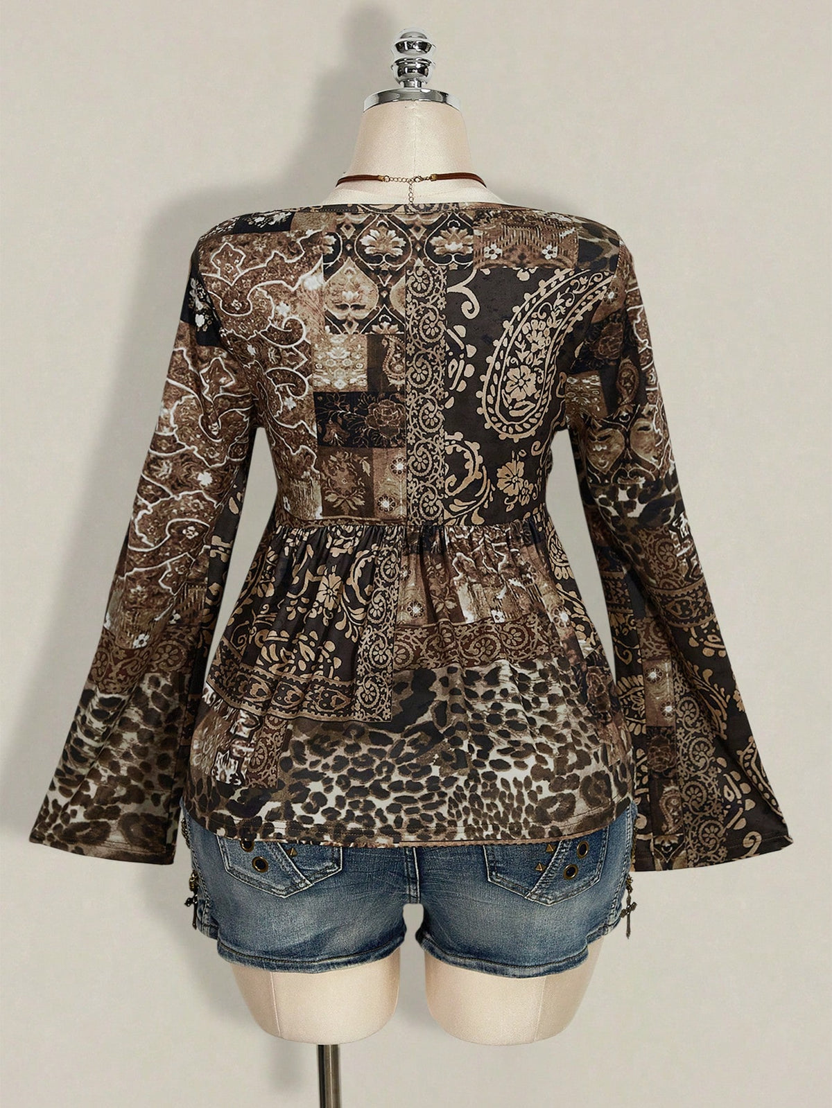 ICON Women's Plus Size Black Autumn Boho Vacation Y2K Leopard Paisley Mixed Print V-Neck Long Sleeve T-Shirt,Retro Knotted Flare Chest Brown Top