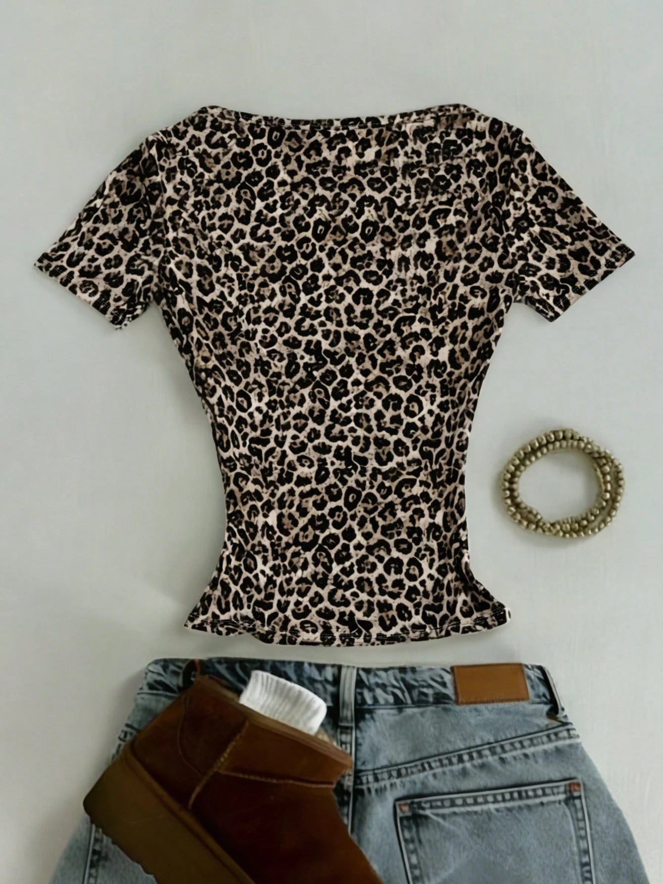 IslaSuriya Rainbow Leopard,Summer,Chic,Night Out Classic Black Brown Leopard Print Square Neck Slim-Fitting Short-Sleeved T-Shirt,Mother's Day Gift Casual Top