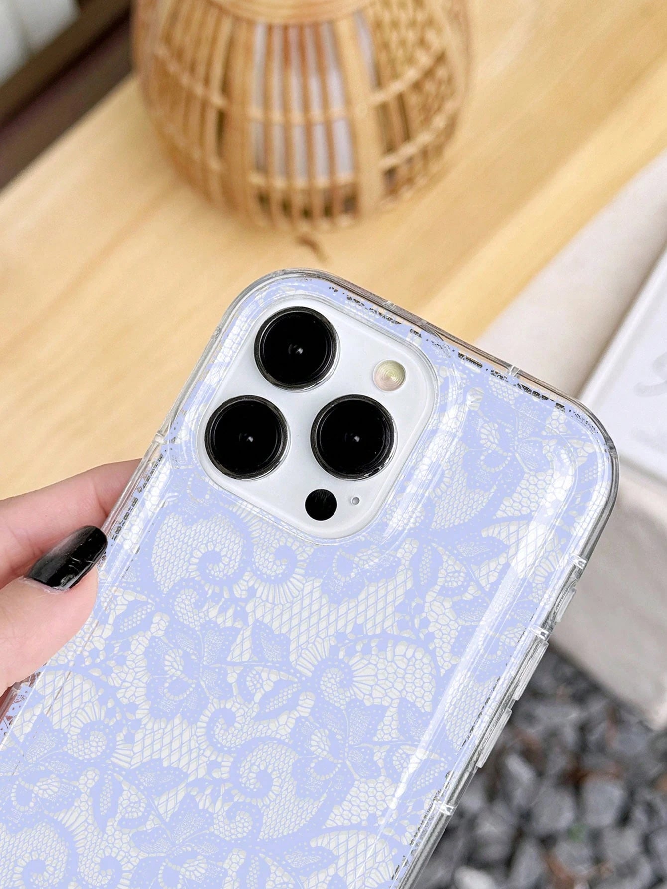 Lace Element White Fashion Soft Shockproof 1pc Anti-Slip Airbag Phone Case Compatible With IPhone 11/12/13/14/15/16 Pro Max Wedding Gift Party Birthday Anniversary