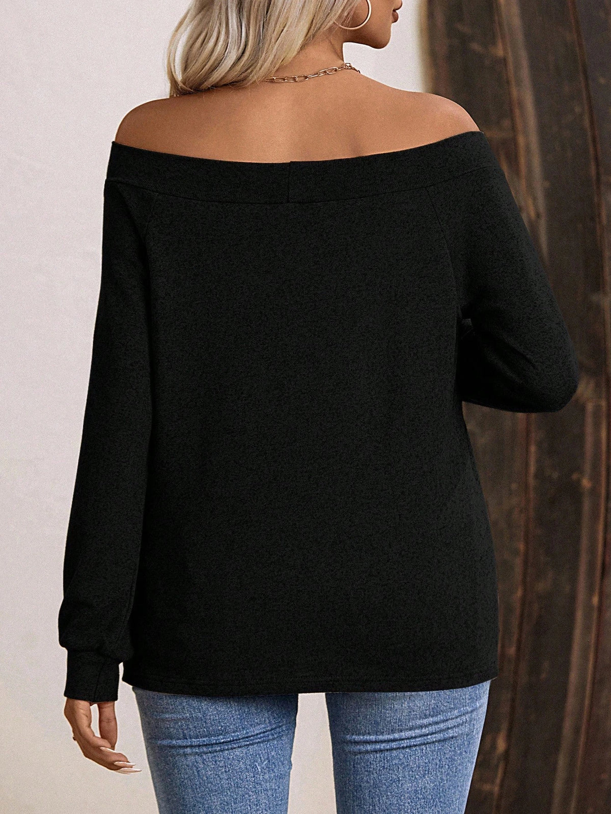 LUNE Women's Off-Shoulder Long Sleeve Loose T-Shirt, Fashionable Casual Fall