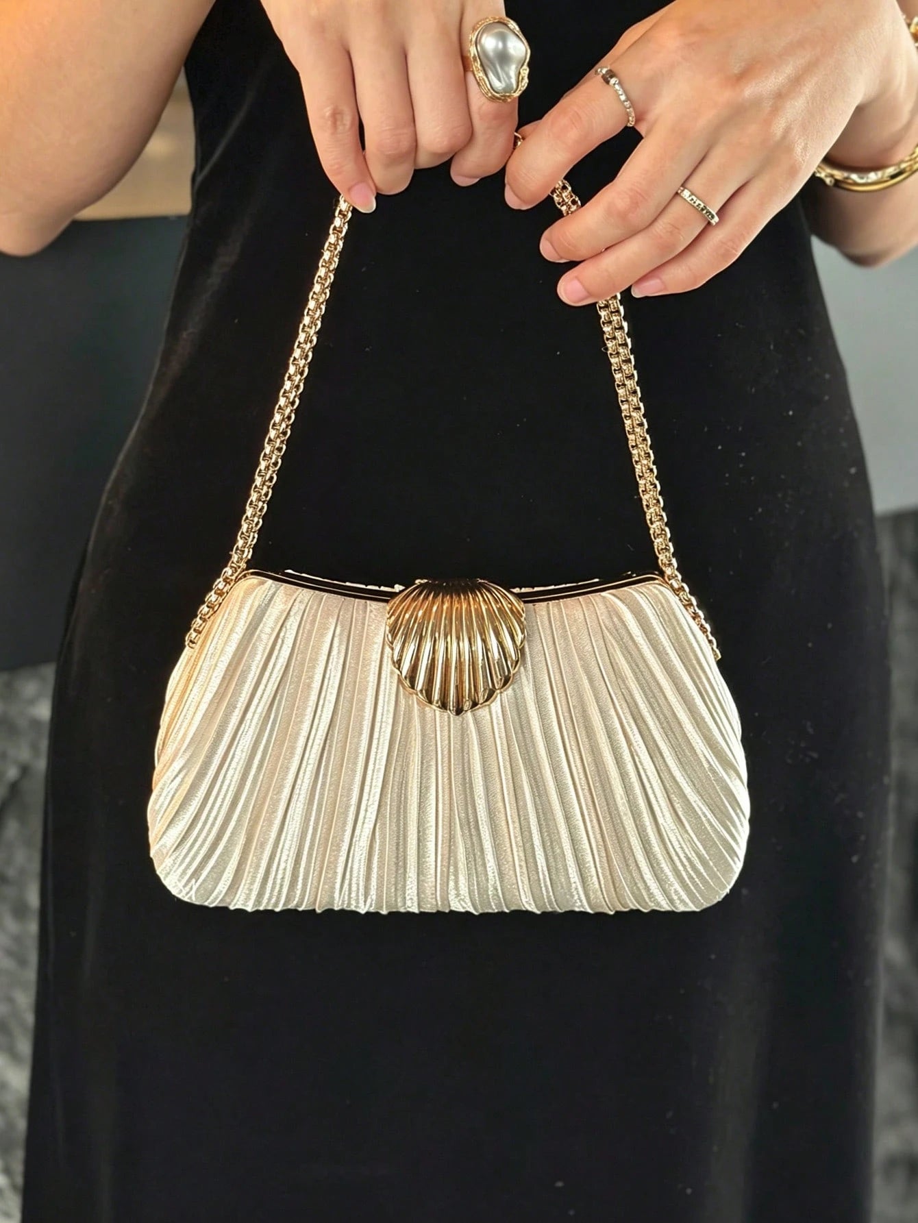 Luxury Women Chain Clutch Bag, Solid Pleated Satin Shell, Metal Clasp, Detachable Chain Strap, Magnetic Closure, Elegant Evening Wedding Prom Handbag
