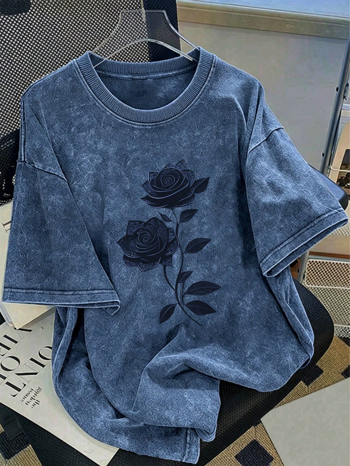 Manfinity Hypemode Men's Casual Floral Embroidery Washed Cotton Loose Fit T-Shirt, Fashionable Street Style For Daily Commute, Summer Y2k Graphic Tee
