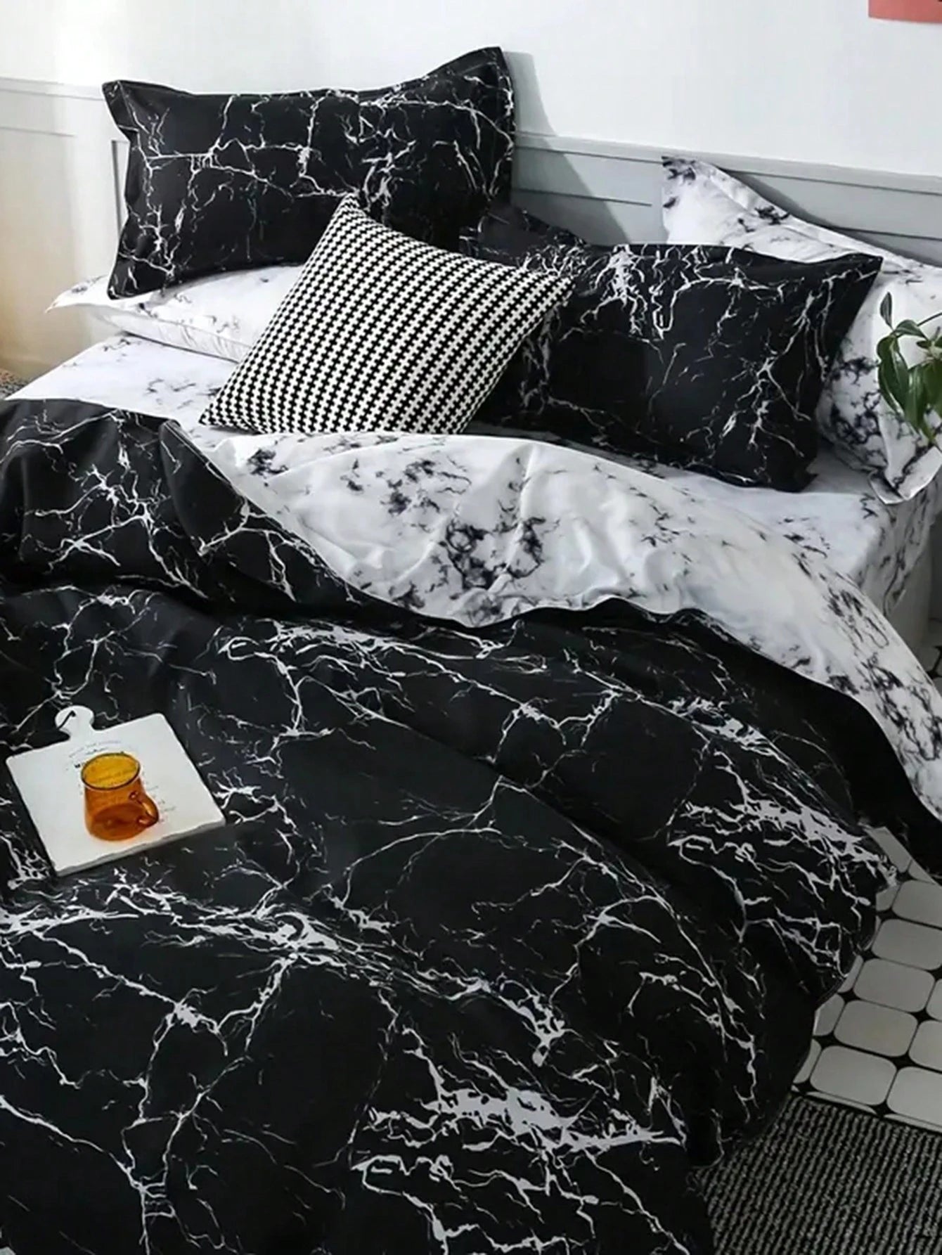 Marble Pattern Duvet Cover Set, Farmhouse Style Bedding 3 Pieces Set, Soft Double-Sided Black & White Duvet Cover, Abstract Marble Texture, Comforter Not Included