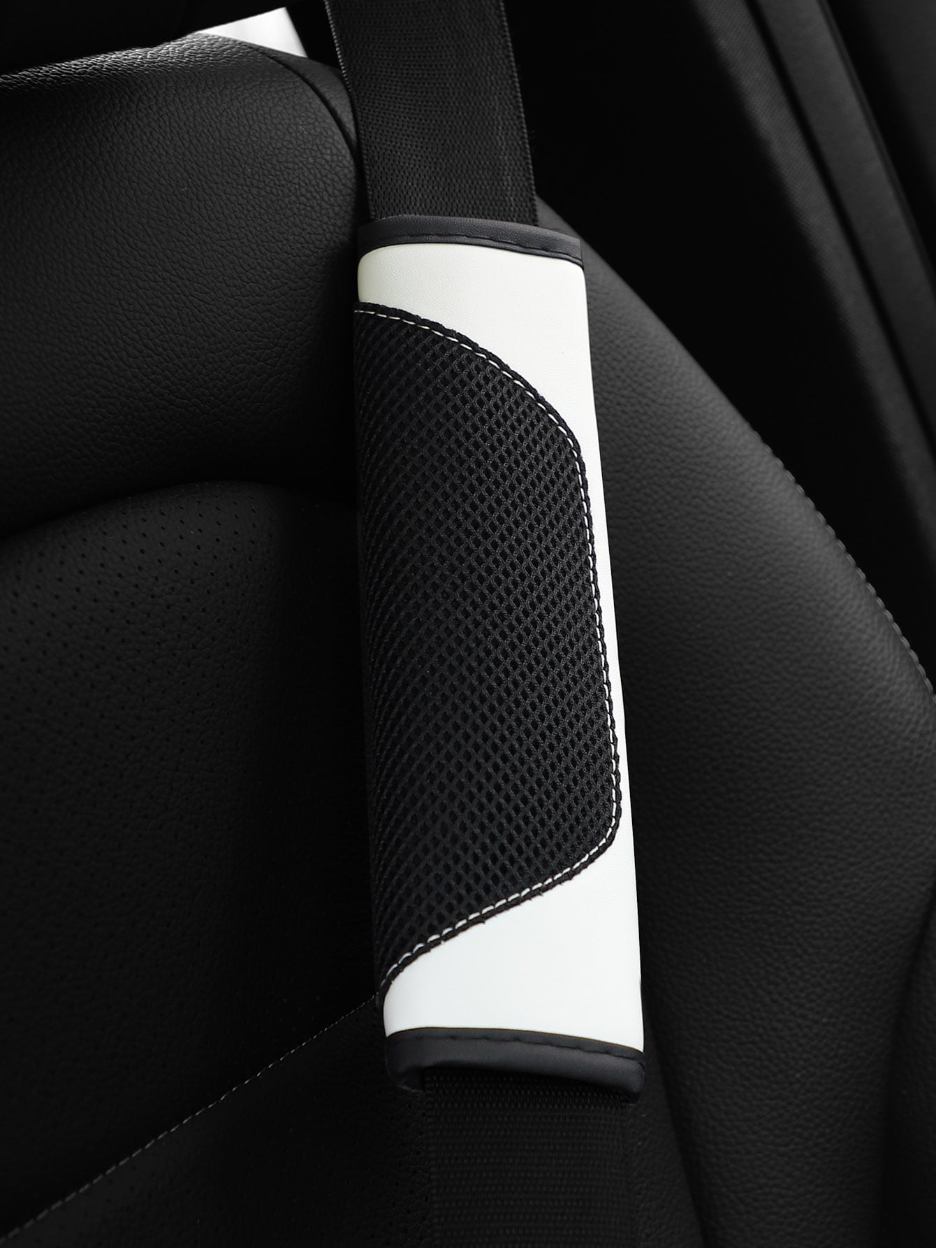 MEIKAXIU 1pc 3d Breathable Skin-Touch Pu Leather Seat Belt Shoulder Pad, Pressure Relief & Comfortable, Automotive Accessories For Women