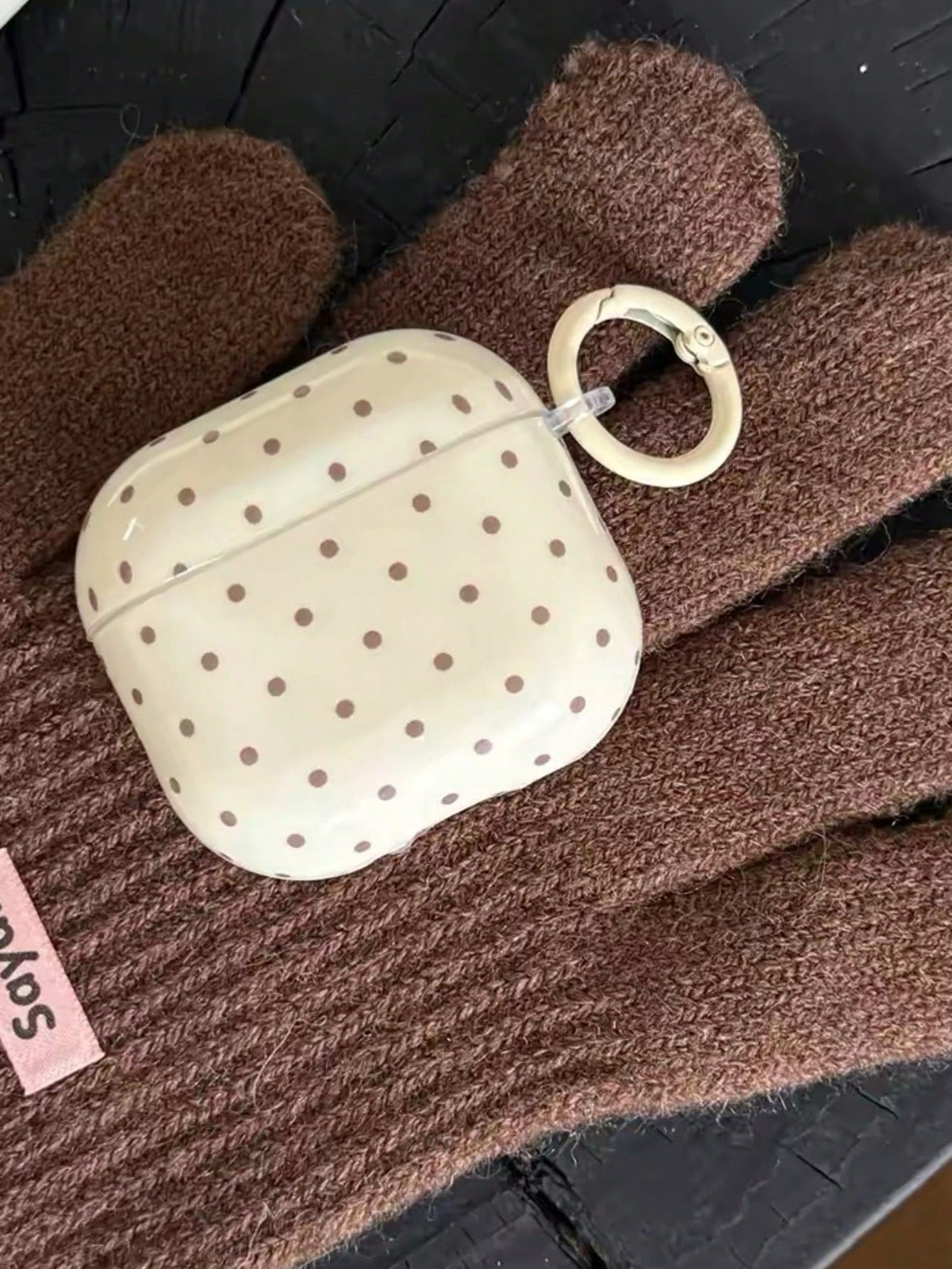 Minimalist Black White Polka Dot Pattern Bluetooth Earphone Cases Korean Style Pro 3 Earphone Case Compatible With Airpods 3rd Gen Apple 2nd Gen New Model Niche Heart Pendant 4th Gen Anti-Drop Protect