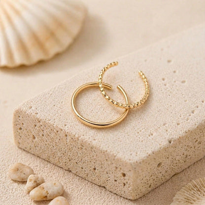Minimalist Dual Texture Thin Stacking Gold Rings, Plain Polished Band & Continuous Spike Pyramid Bead Design For Daily Casual Wear