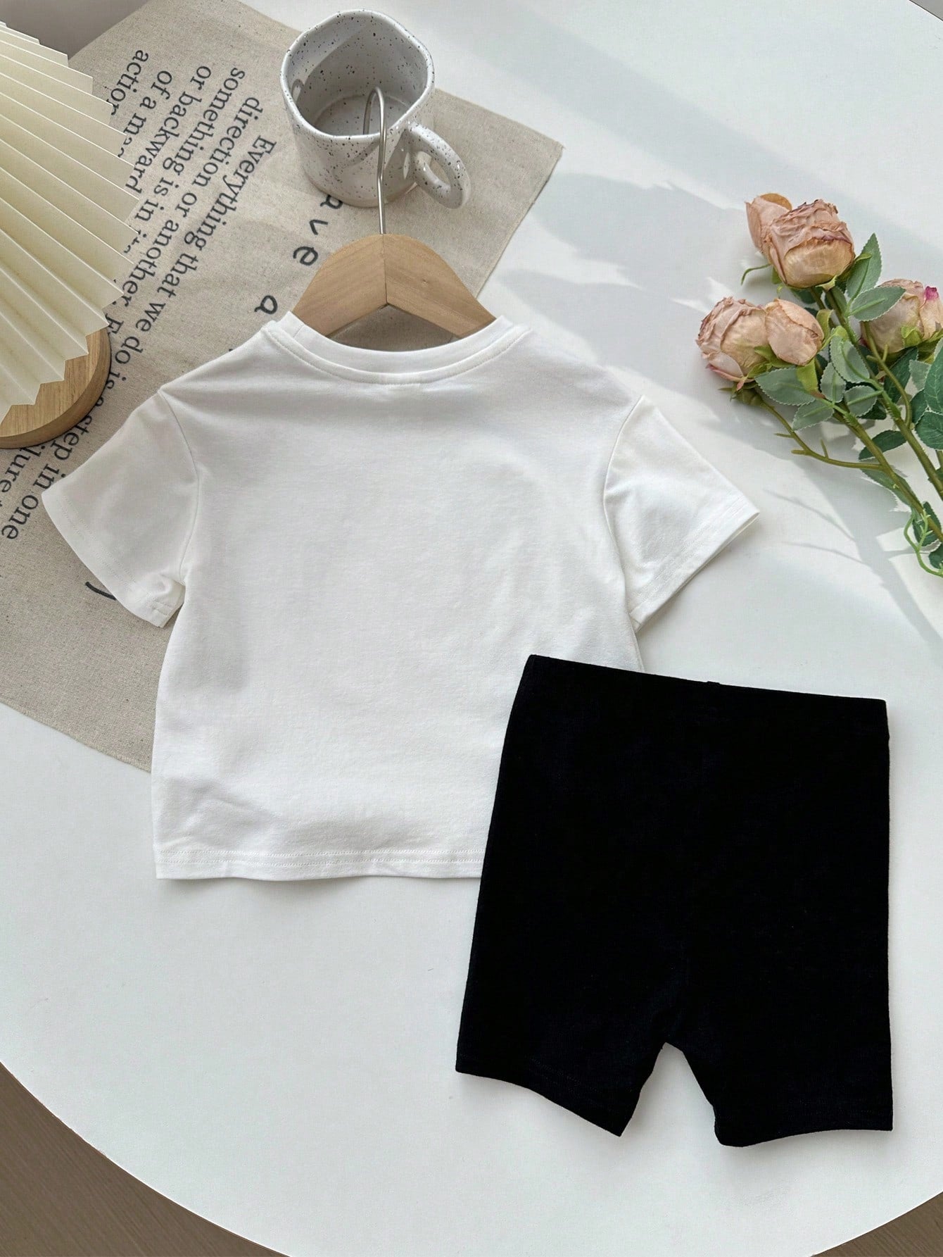 ModeFlare Wear Summer Outfits, Baby Girl's Casual And Simple Short Sleeve T-Shirt And Shorts Set, White And Black, Suitable For Spring And Summer