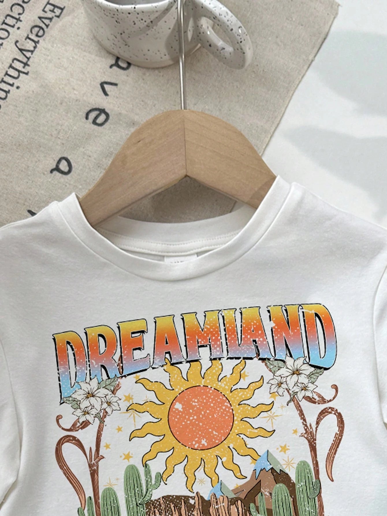 ModeFlare Wear Summer Outfits, Baby Girl's Casual And Simple Short Sleeve T-Shirt And Shorts Set, White And Black, Suitable For Spring And Summer