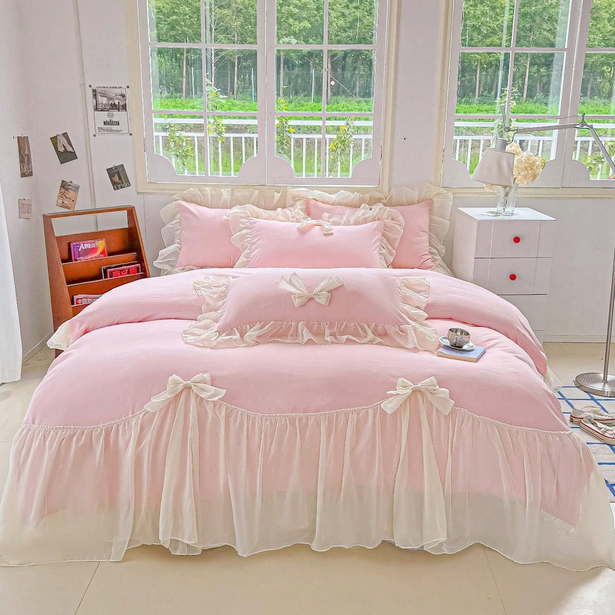 MOOWOO Chic Lace & Bow Comforter Set For Women| Ruffled Bedding Collection With Pillowcases| Home Elegance,Pink