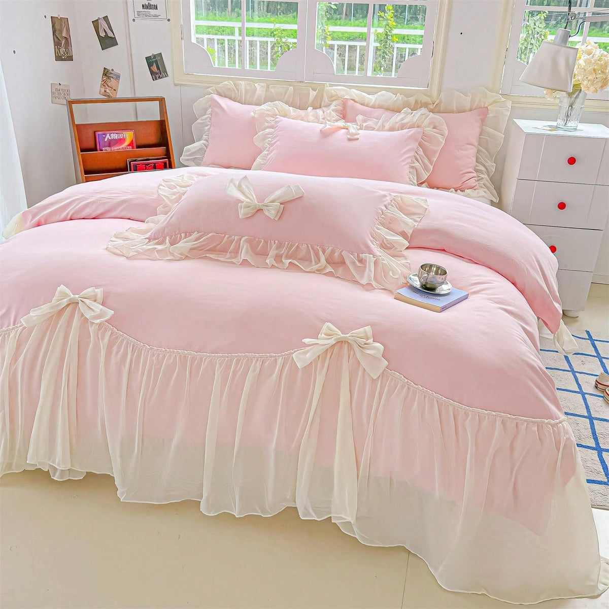 MOOWOO Chic Lace & Bow Comforter Set For Women| Ruffled Bedding Collection With Pillowcases| Home Elegance,Pink
