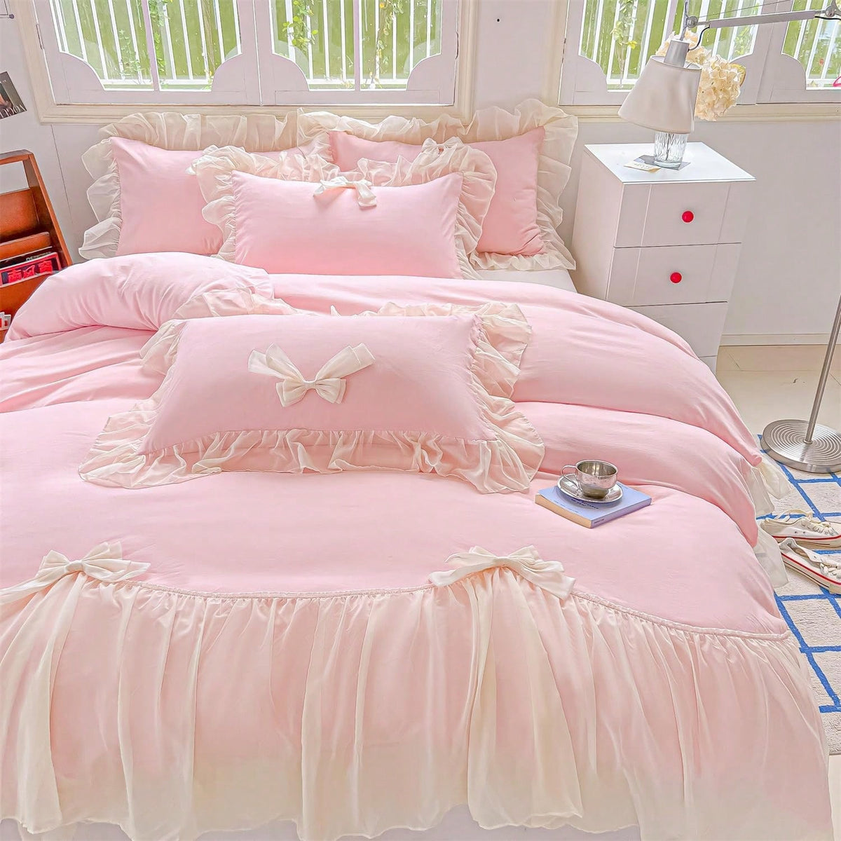 MOOWOO Chic Lace & Bow Comforter Set For Women| Ruffled Bedding Collection With Pillowcases| Home Elegance,Pink