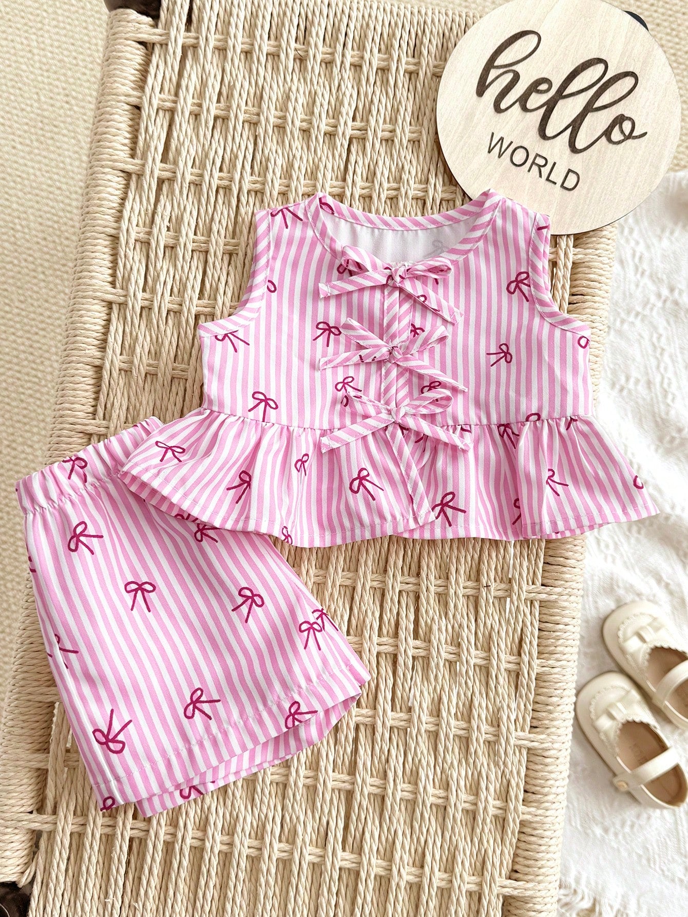 Newborn Baby Girl Vacation Casual Cute Pink&White Striped Bow Decor Tank Top&Shorts Set Summer Clothes Outfit Outfits Girls 2pcs Print