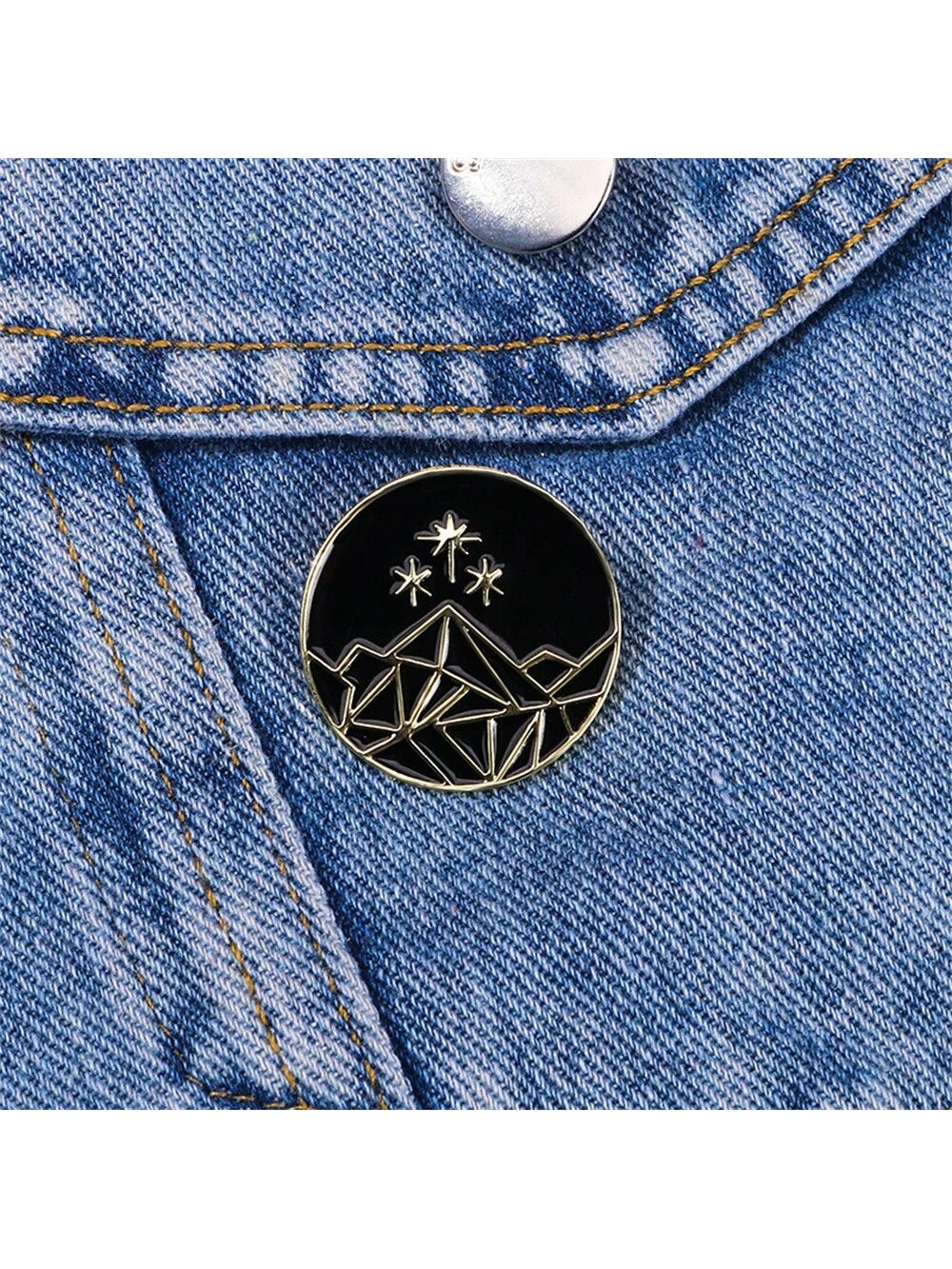 Night Court Enamel Brooch, Fashion Brooch, Lapel Badge, Backpack, Clothing Accessory, Friend Gift, Clothing & Bag Charm, School, Teacher Supplies, Bag Charm, Cute Office Accessory, Shirt, Jacket, Chri