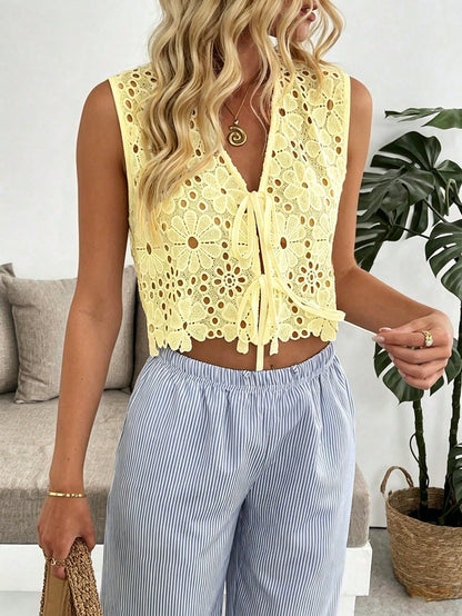 Pariaura Women's Lace Hollow-Out Embroidered Sleeveless Elegant Tank Top