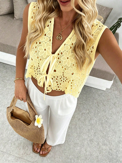 Pariaura Women's Lace Hollow-Out Embroidered Sleeveless Elegant Tank Top