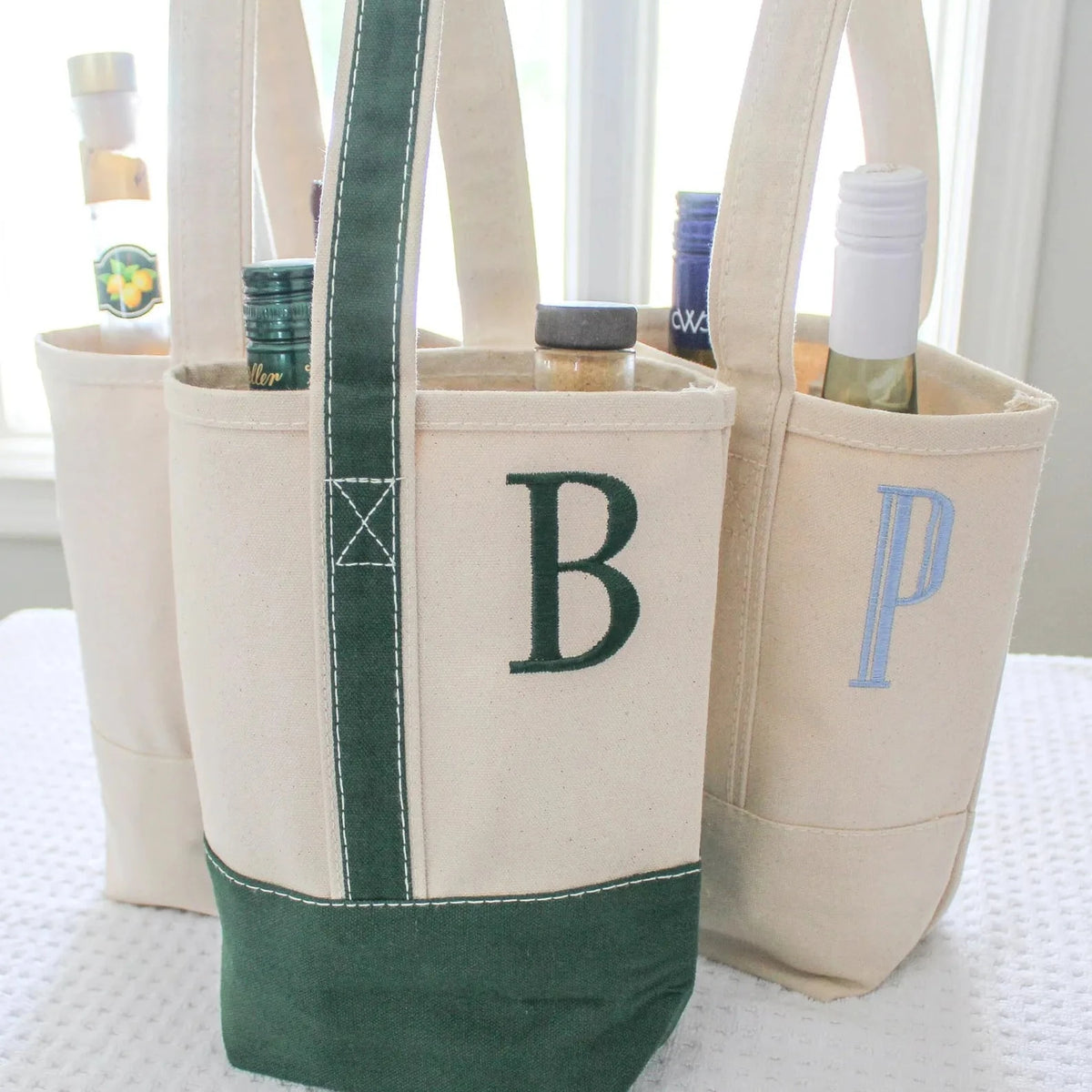 Personalized Canvas Wine Bag, Custom Wine Pouch, Bourbon Whiskey Wine Bag, Letter Combination Wine Bag, Bachelor Party Gift, Christmas Gift, Groomsman Gift, Hostess Gift, Newlywed Gift, Housewarming G