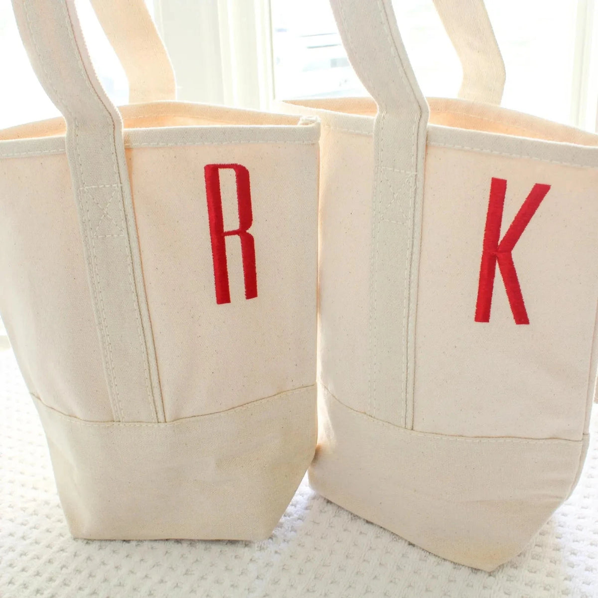 Personalized Canvas Wine Bag, Custom Wine Pouch, Bourbon Whiskey Wine Bag, Letter Combination Wine Bag, Bachelor Party Gift, Christmas Gift, Groomsman Gift, Hostess Gift, Newlywed Gift, Housewarming G