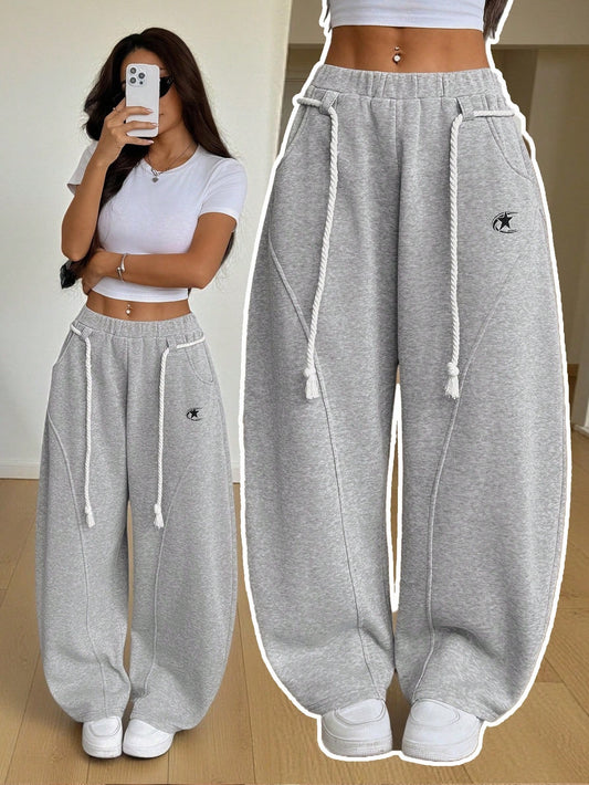 PETITE Women's Light Grey Winter Athleisure Sporty Gym Sweatpants,Fall Streetwear Back To School Preppy Casual Elastic Waistband Curved Hem Wide Leg Pants
