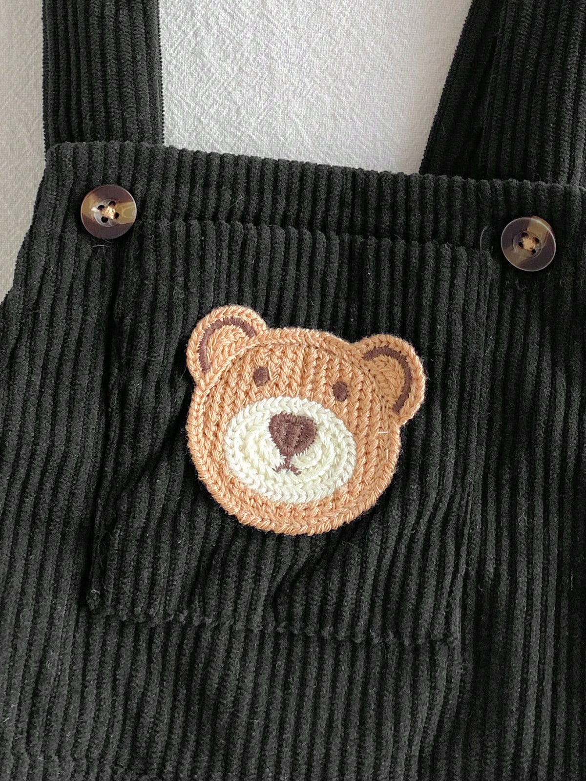 Playful Pals 1pc Baby Boy Black Corduroy Overalls With Pockets And Bear Decoration, Cute Vintage Fashion Korean Street Style Minimalist Jumpsuit Long Pants, Suitable For Autumn/Winter Daily Wear