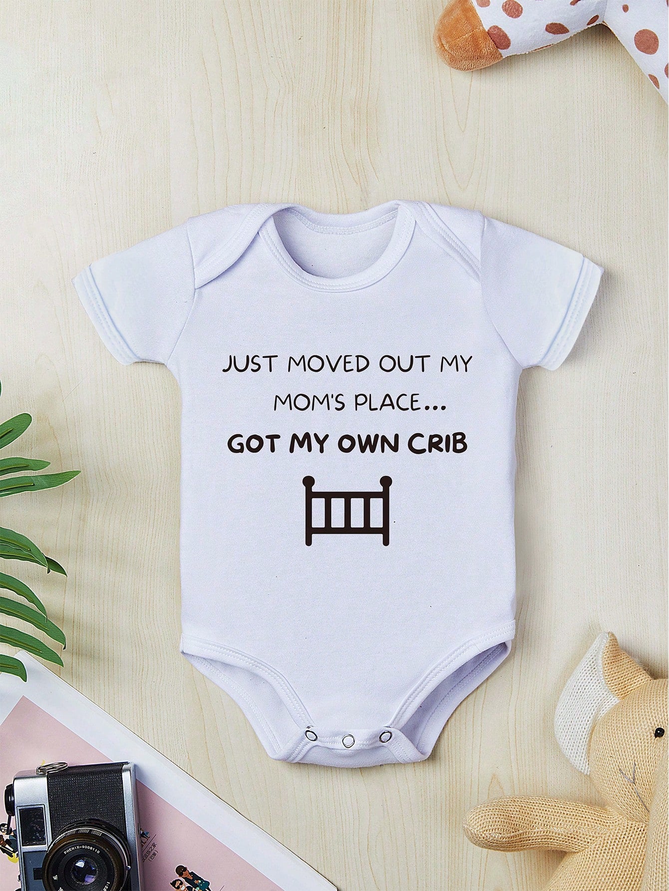 Playful Pals Baby Boy Fashionable Simple Creative Letter Slogan Graphic Print Casual Modest Style Bodysuit With Short Sleeves White Summer