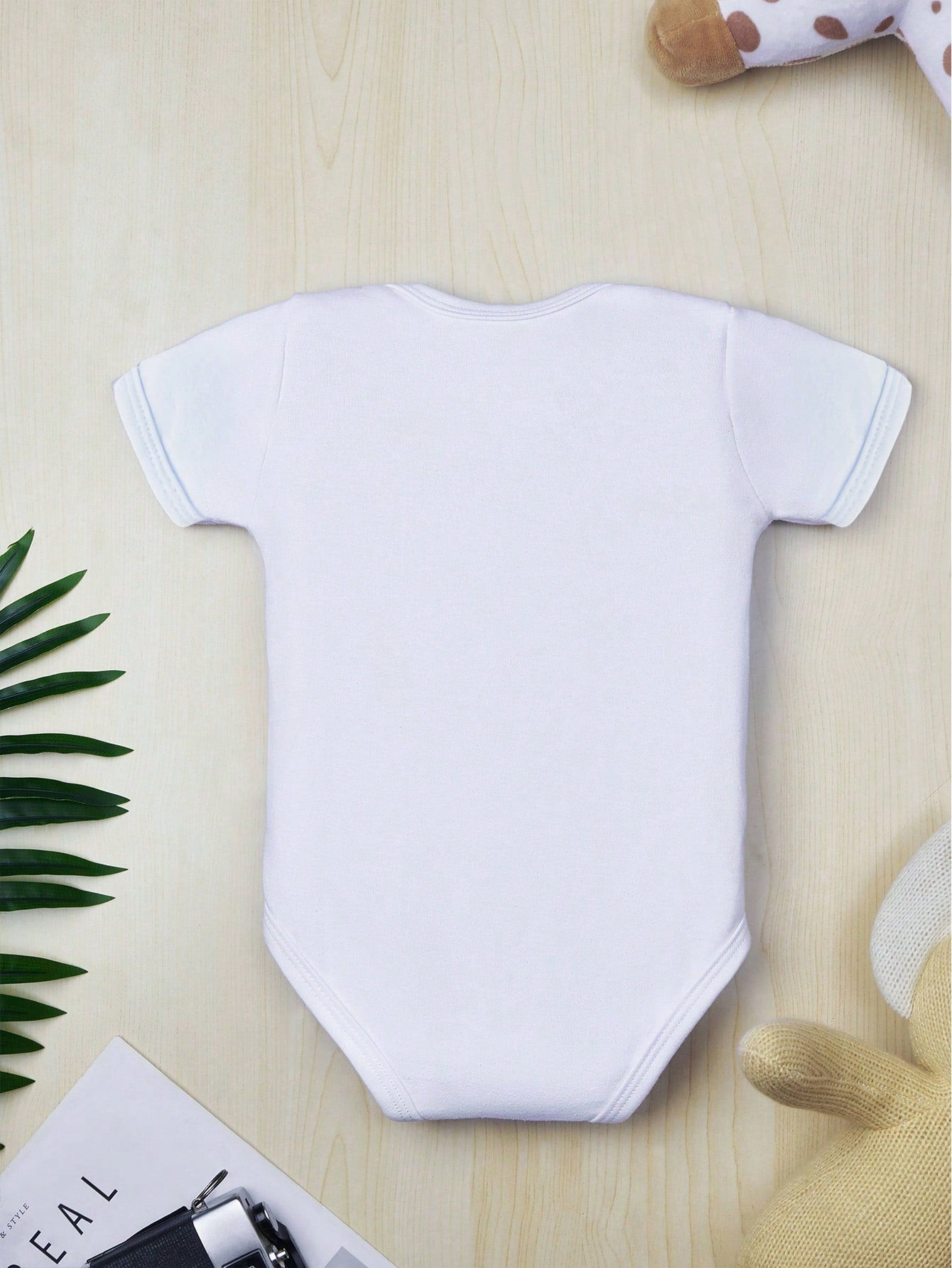 Playful Pals Baby Boy Fashionable Simple Creative Letter Slogan Graphic Print Casual Modest Style Bodysuit With Short Sleeves White Summer
