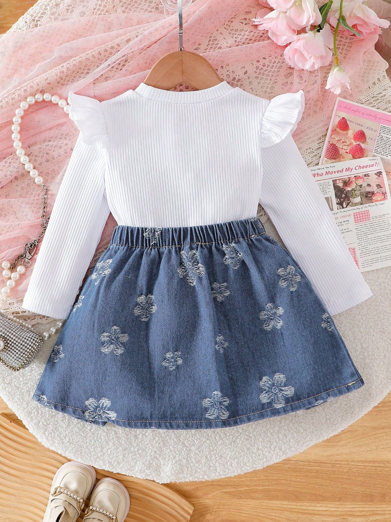 Playful Pals Baby Girl Sweet 2-Piece Set, Spring/Autumn Knitted Ribbed Flutter Sleeve Round Neck Top & Floral Pleated Short Skirt With Bow, Cute Sweet Outfit For Baby Girls, Fresh And Gentle Dai