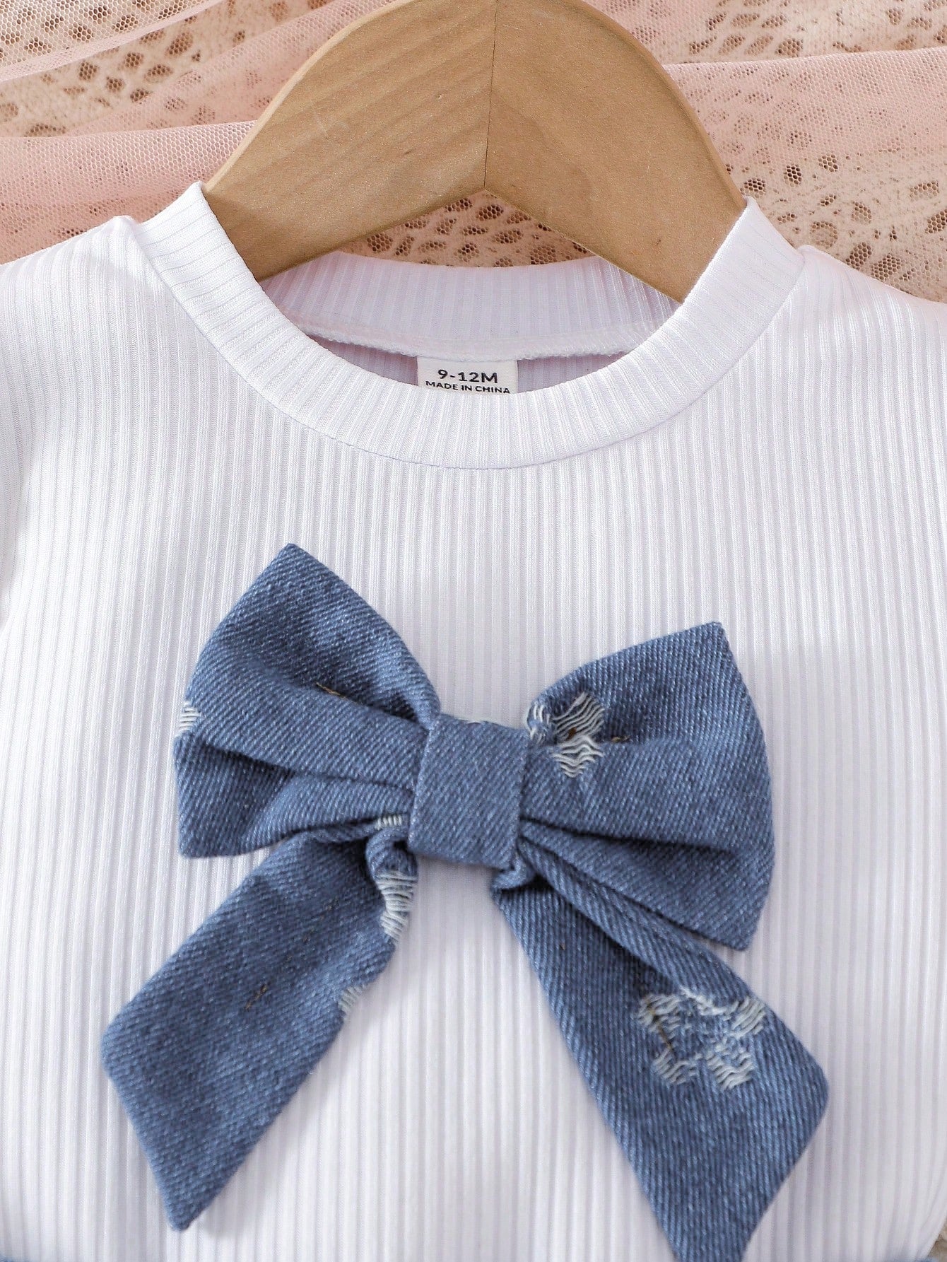 Playful Pals Baby Girl Sweet 2-Piece Set, Spring/Autumn Knitted Ribbed Flutter Sleeve Round Neck Top & Floral Pleated Short Skirt With Bow, Cute Sweet Outfit For Baby Girls, Fresh And Gentle Dai