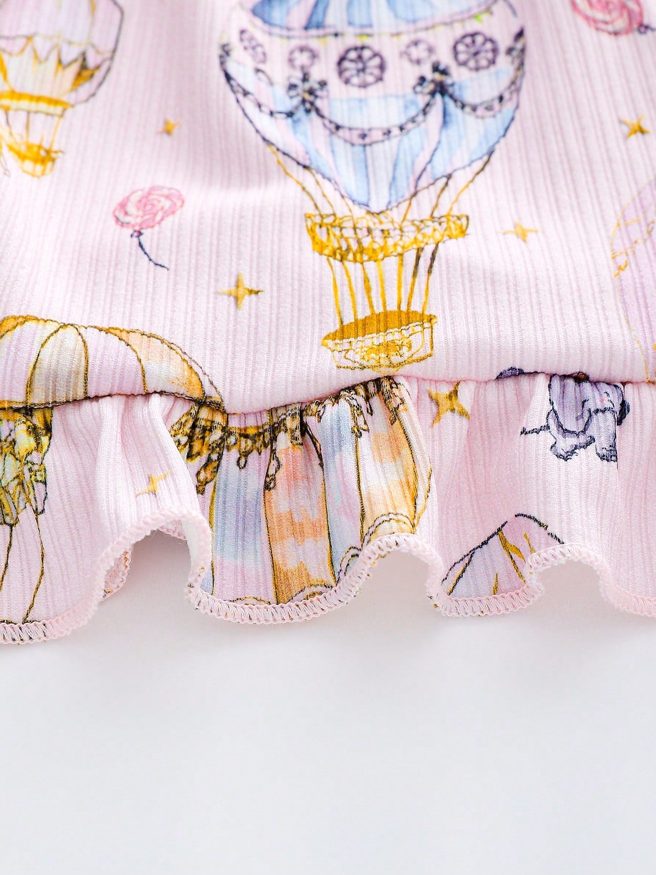 Playful Pals Baby Girls Cute Whimsical Hot Air Balloon & Elephant Print Long Sleeve Top And Pants Set, Cozy And Comfortable, Perfect For Everyday Casual Wear