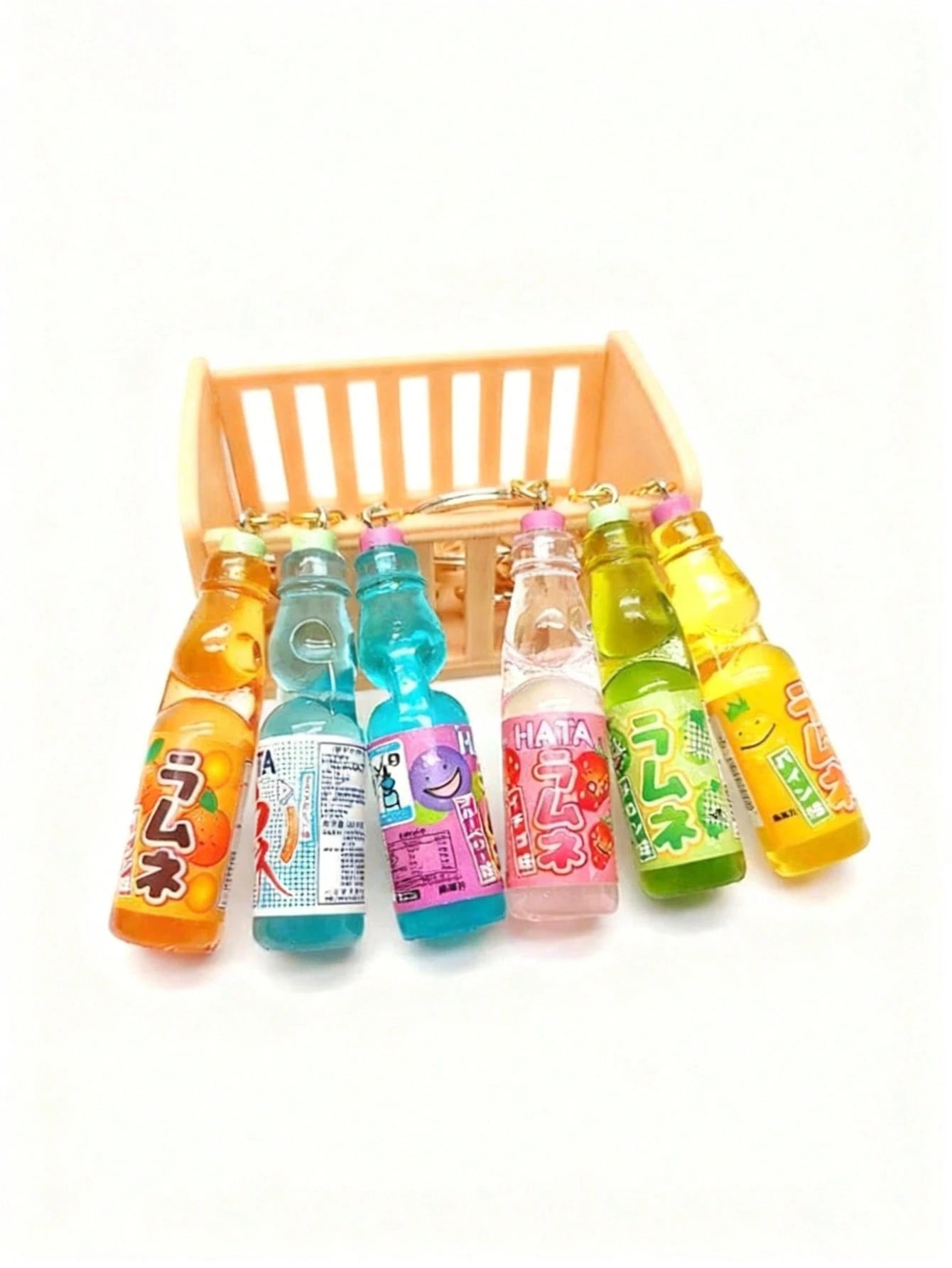Realistic Japanese Gashapon Soda Keychain, Cute Creative Mini Soda Pendant, Mini Dollhouse Decor